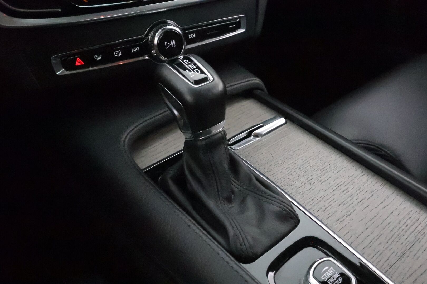 Volvo S90 2021 D3 Business Inscription Edition ** Webasto / Adapt.Vakkari / P.kamera / LED-valot / Sporttinahat Muistilla / Navi ** - 3,99 % KORKOTARJOUS TÄHÄN AUTOON - Kaistavahti / KeylessGO / Suomi-auto / 2x Renkaat