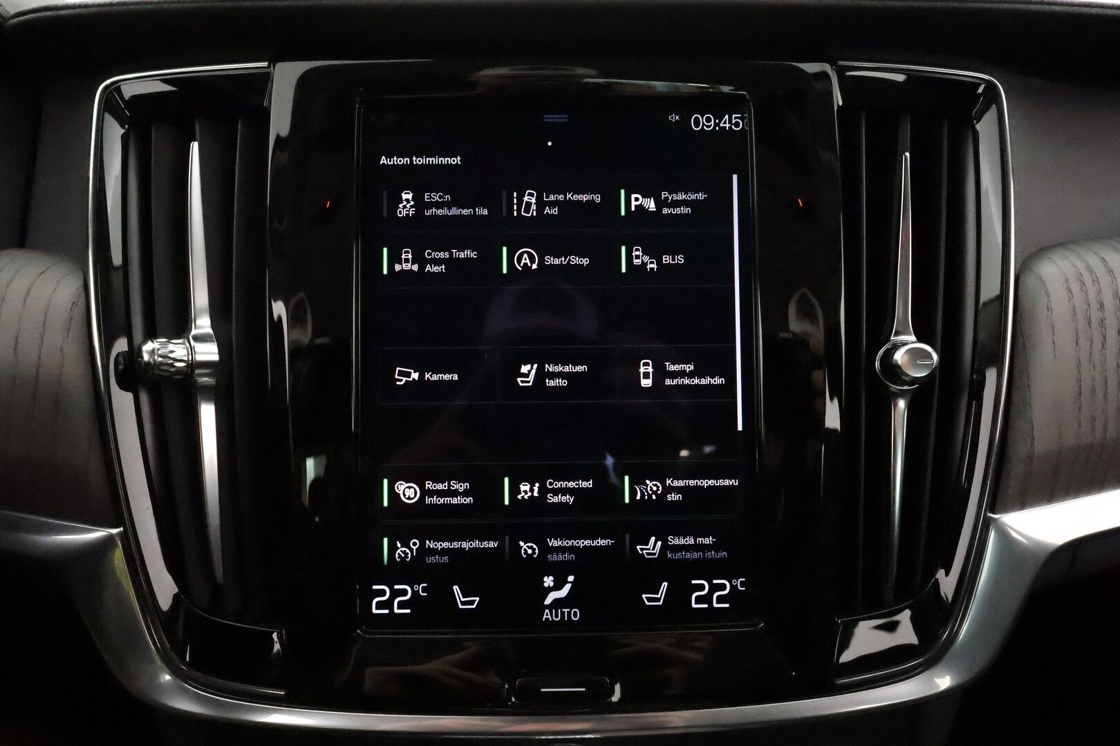Volvo S90 2021 D3 Business Inscription Edition ** Webasto / Adapt.Vakkari / P.kamera / LED-valot / Sporttinahat Muistilla / Navi ** - 3,99 % KORKOTARJOUS TÄHÄN AUTOON - Kaistavahti / KeylessGO / Suomi-auto / 2x Renkaat