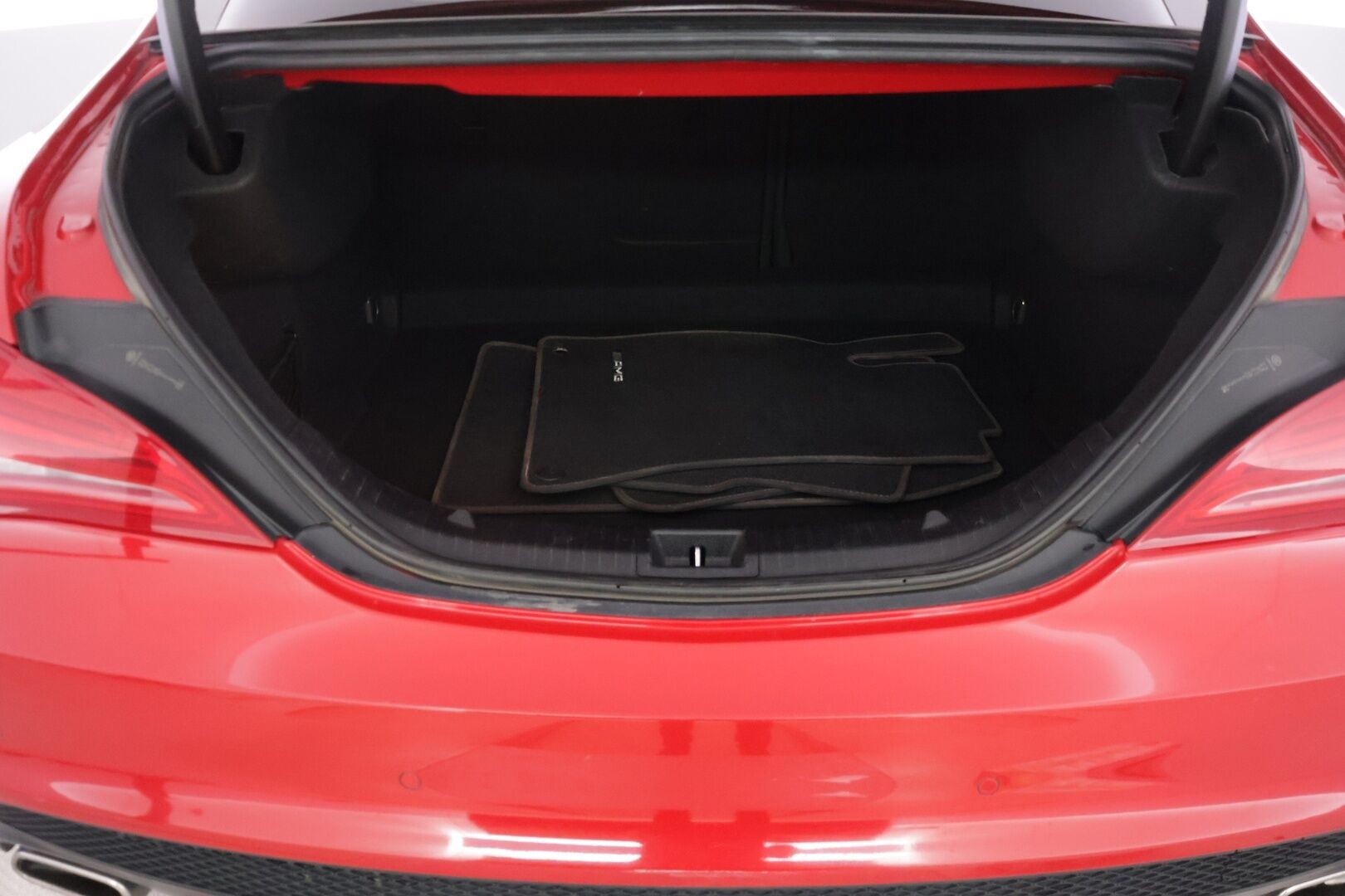 Mercedes-Benz CLA 2015 180 A Premium Business AMG - Vakkari | Sporttipenkit | P.kamera | Navigointi | BT-audio  