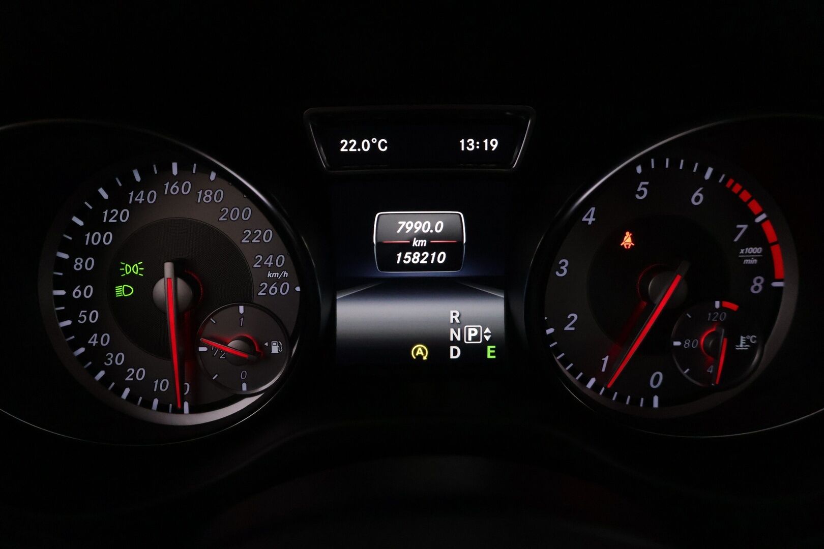 Mercedes-Benz CLA 2015 180 A Premium Business AMG - Vakkari | Sporttipenkit | P.kamera | Navigointi | BT-audio  