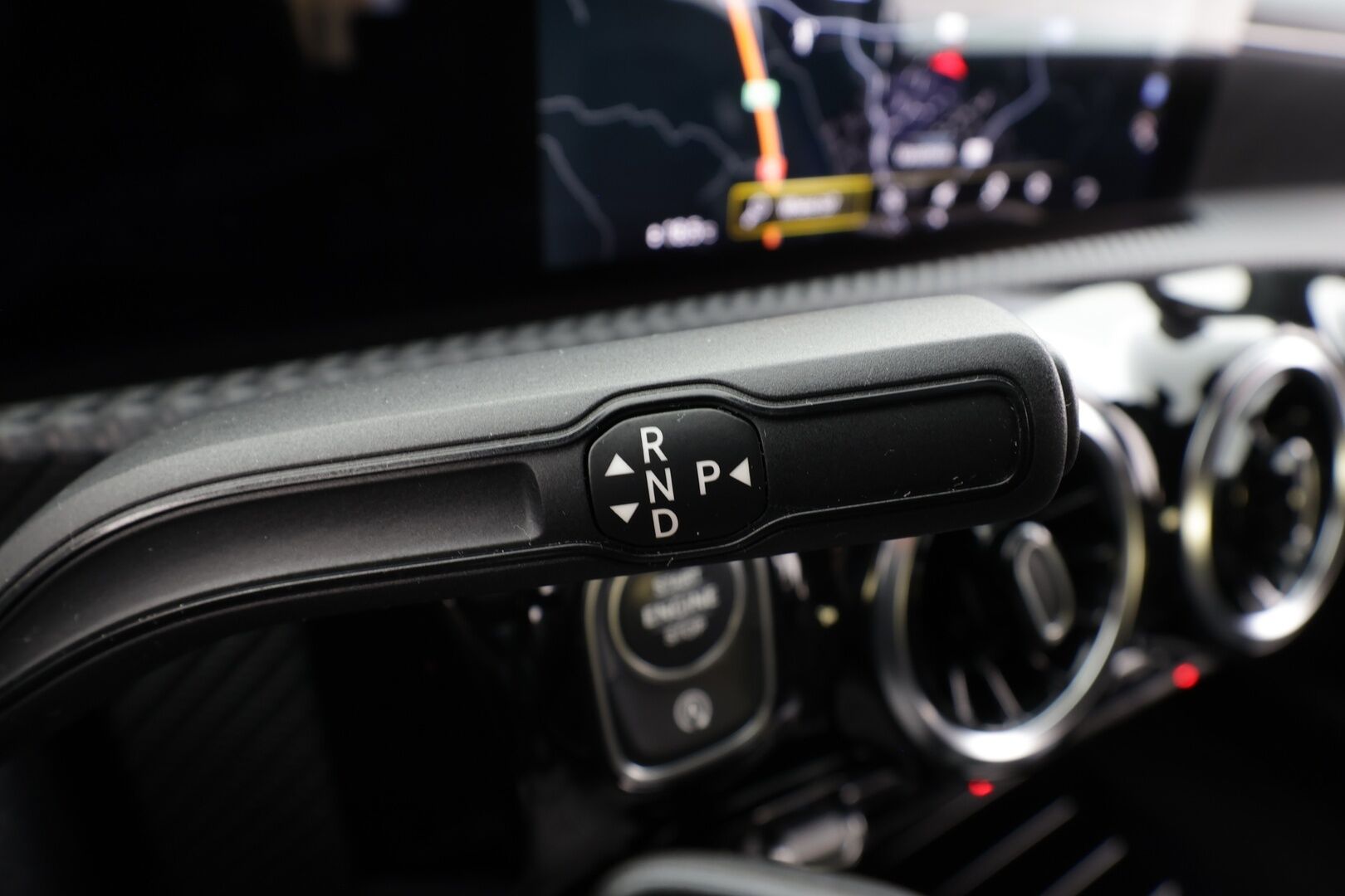 Mercedes-Benz A 2021 180 d A Business Style * Vakkari / P.kamera / LED / Navi / Widescreen / Sporttipenkit / Lohkolämmitin * - 1.Om Suomi-auto / Kahdet renkaat aluvanteilla / Merkkihuollettu - HULLU BLACKWEEK KORKOTARJOUS 2,49%