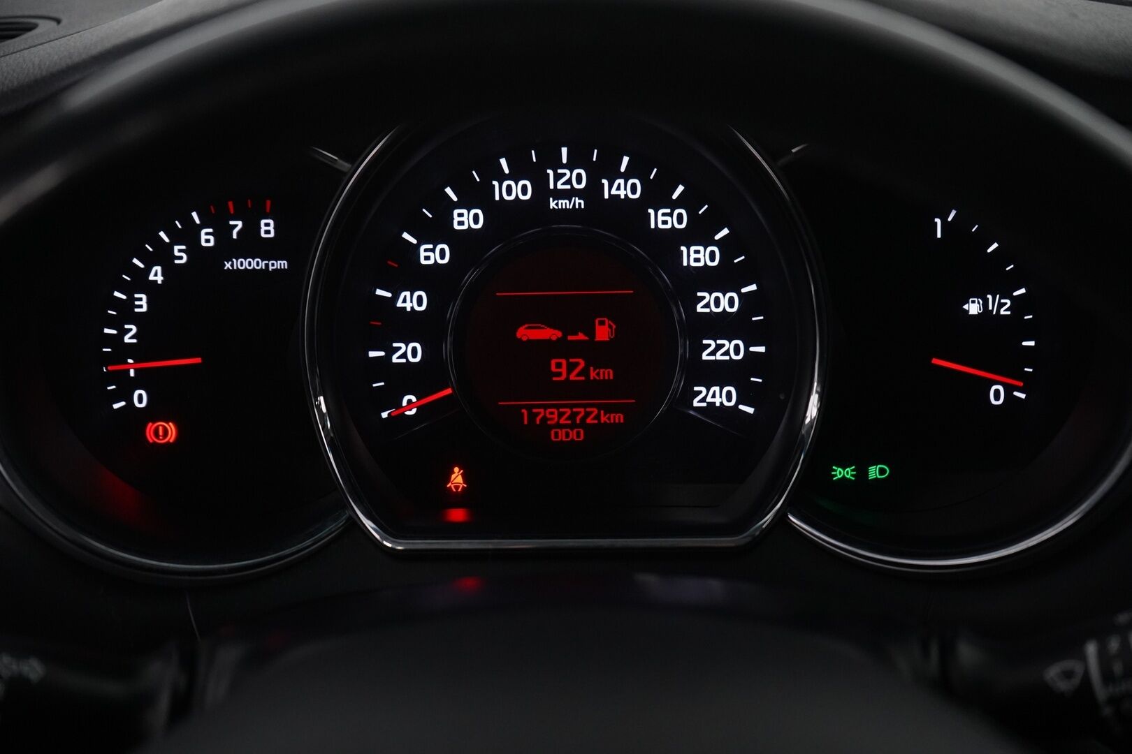 Volkswagen Polo 2021 Style 1.0 TGI 66 kW *ACC / AppleCarPlay / AndroidAuto / Lohko* - Suomi-Auto / Kahdet hyväkuntoiset renkaat alumiinivantein / Juuri huollettu