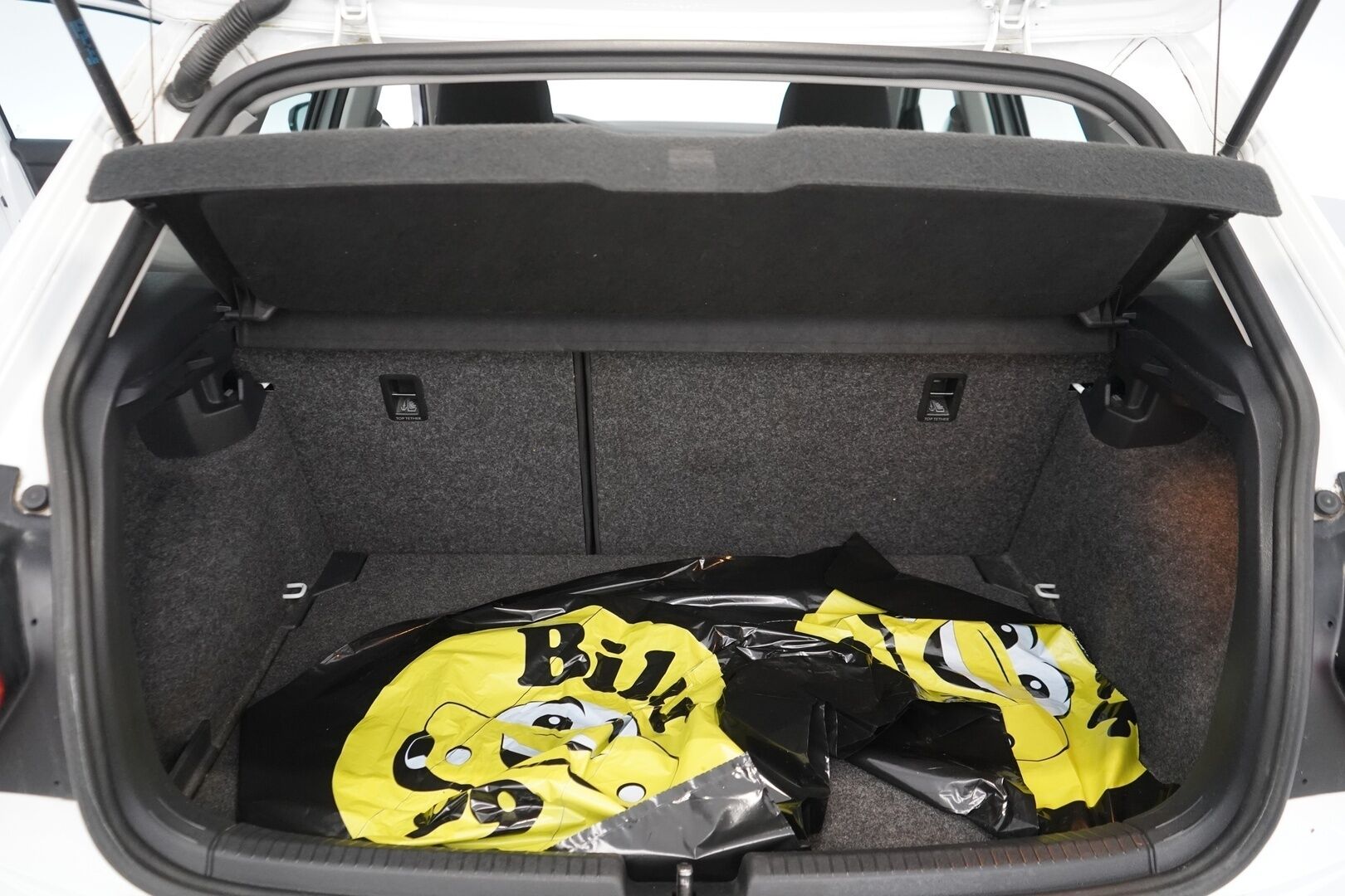 Volkswagen Polo 2021 Style 1.0 TGI 66 kW *ACC / AppleCarPlay / AndroidAuto / Lohko* - POIKKEUKSELLISEN EDULLINEN HINTA! / Suomi-Auto / Kahdet hyväkuntoiset renkaat alumiinivantein / Juuri huollettu