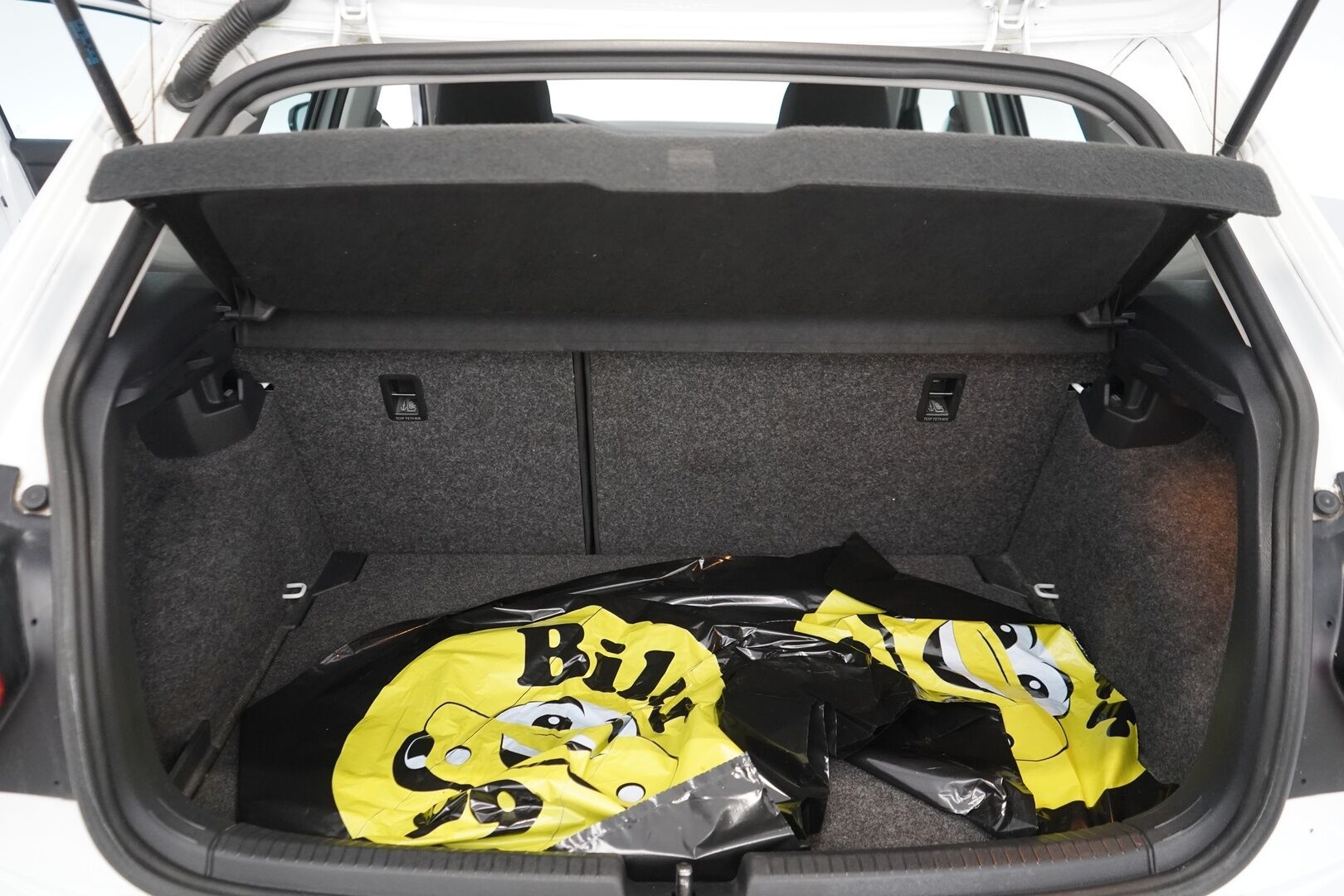 Volkswagen Polo 2021 Style 1.0 TGI 66 kW *ACC / AppleCarPlay / AndroidAuto / Lohko* - Suomi-Auto / Kahdet hyväkuntoiset renkaat alumiinivantein / Juuri huollettu - HULLU BLACKWEEK KORKOTARJOUS 2,49%