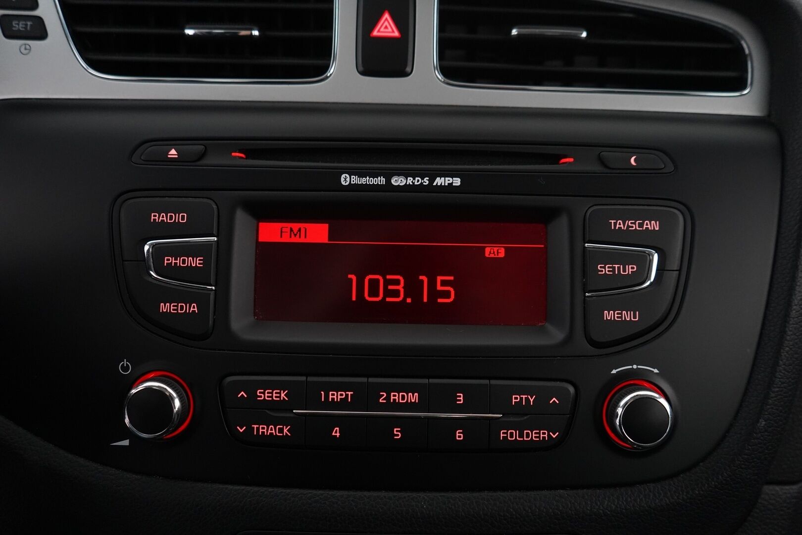 Volkswagen Polo 2021 Style 1.0 TGI 66 kW *ACC / AppleCarPlay / AndroidAuto / Lohko* - Suomi-Auto / Kahdet hyväkuntoiset renkaat alumiinivantein / Juuri huollettu