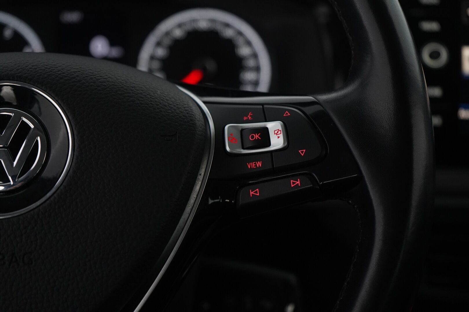 Volkswagen Polo 2021 Style 1.0 TGI 66 kW *ACC / AppleCarPlay / AndroidAuto / Lohko* - Suomi-Auto / Kahdet hyväkuntoiset renkaat alumiinivantein / Juuri huollettu