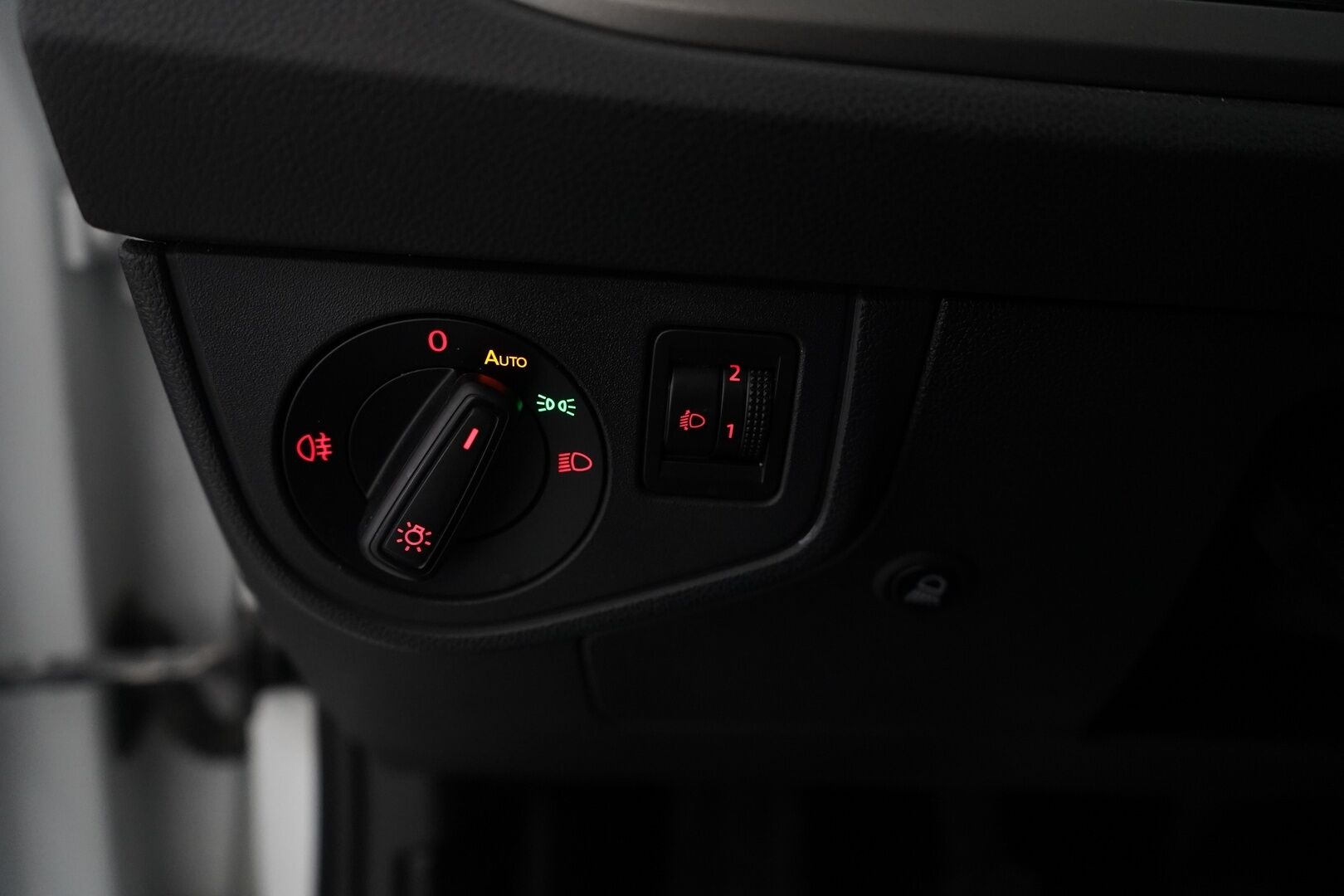 Volkswagen Polo 2021 Style 1.0 TGI 66 kW *ACC / AppleCarPlay / AndroidAuto / Lohko* - Suomi-Auto / Kahdet hyväkuntoiset renkaat alumiinivantein / Juuri huollettu