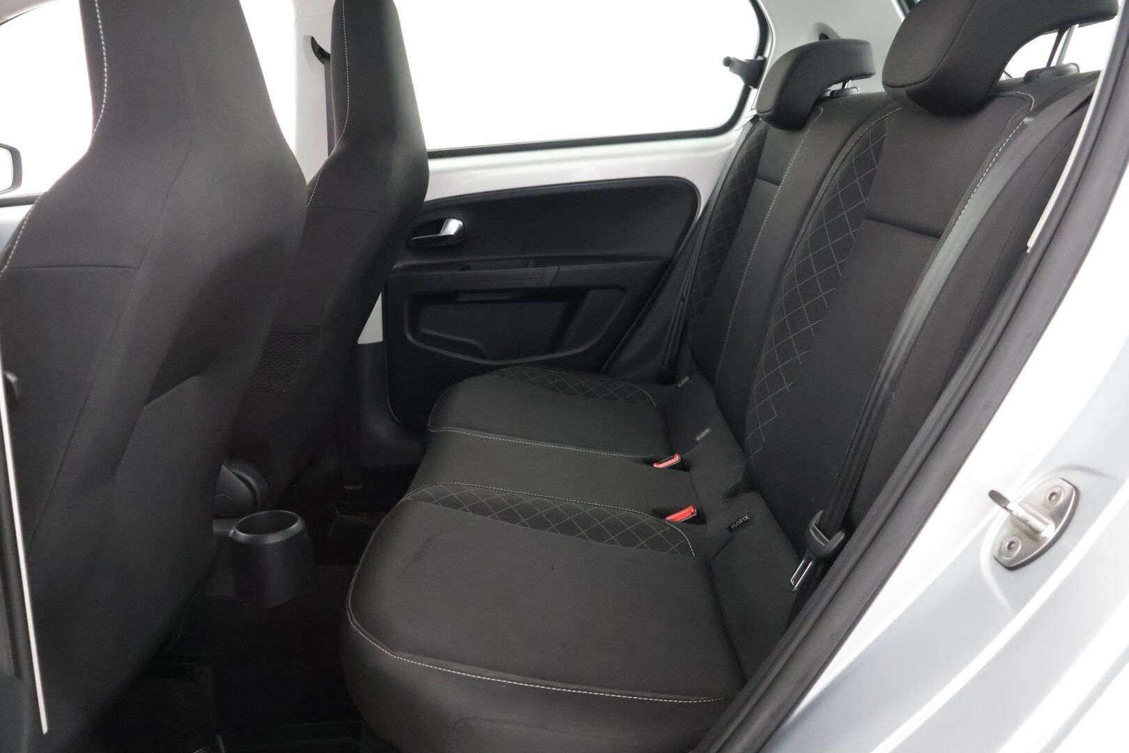 Skoda Citigo 2016 1,0 Ambition 5-ov *Vakkari / Penkinlämmitin / Tutkat / Aux-in* - *Kompakti & taloudellinen!* - HULLUT VÄLIPÄIVÄT KORKOTARJOUS 2,49%