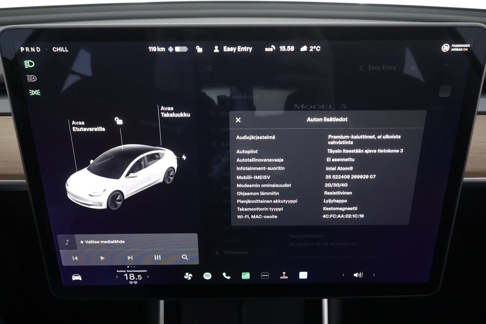 Tesla Model 3 2020 Standard Range Plus * ACC / LED / Lasikatto / Muistipenkki / P.Kamera / Kaistavahti / Navi * - Suomi-auto / 2x Latauskaapelit / Kahdet renkaat