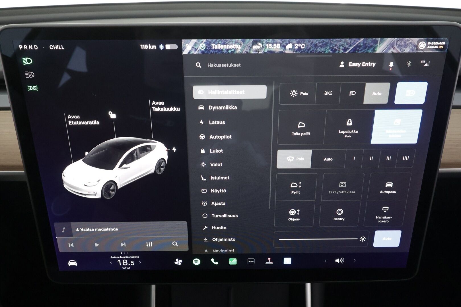 Tesla Model 3 2020 Standard Range Plus * ACC / LED / Lasikatto / Muistipenkki / P.Kamera / Kaistavahti / Navi * - Akku kuntotarkastettu / Suomi-auto / 2x Latauskaapelit / Kahdet renkaat