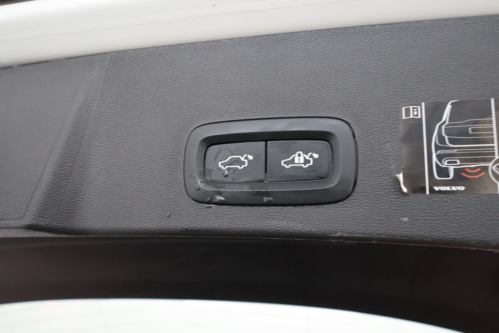 Volvo XC40 2021 B4 AWD MHEV Inscription aut - | ACC | Webasto | Koukku | Muistipenkki | LED | P.kamera | Sporttinahat | Ratinlämmitys | Keyless | Apple&Android | Suomi-auto | Kahdet Renkaat | Merkkihuollettu |