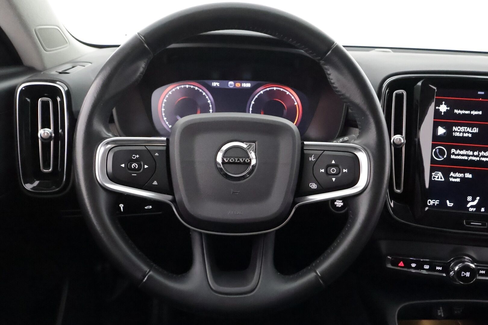 Volvo XC40 2021 B4 AWD MHEV Inscription aut - | ACC | Webasto | Koukku | Muistipenkki | LED | P.kamera | Sporttinahat | Ratinlämmitys | Keyless | Apple&Android | Suomi-auto | Kahdet Renkaat | Merkkihuollettu |