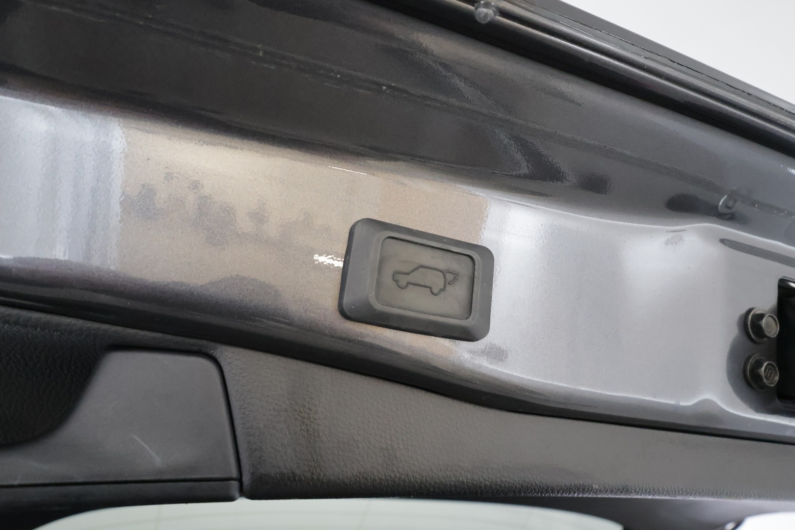 Toyota RAV4 Plug-in 2020 Hybrid 2,5 AWD-i Style * ACC / HUD / P.kamera / LED / Navi / JBL / KeylessGo / Koukku / Sähköpenkki * - 1.Om Suomi-auto / Kahdet renkaat aluvanteilla / Merkkihuollettu