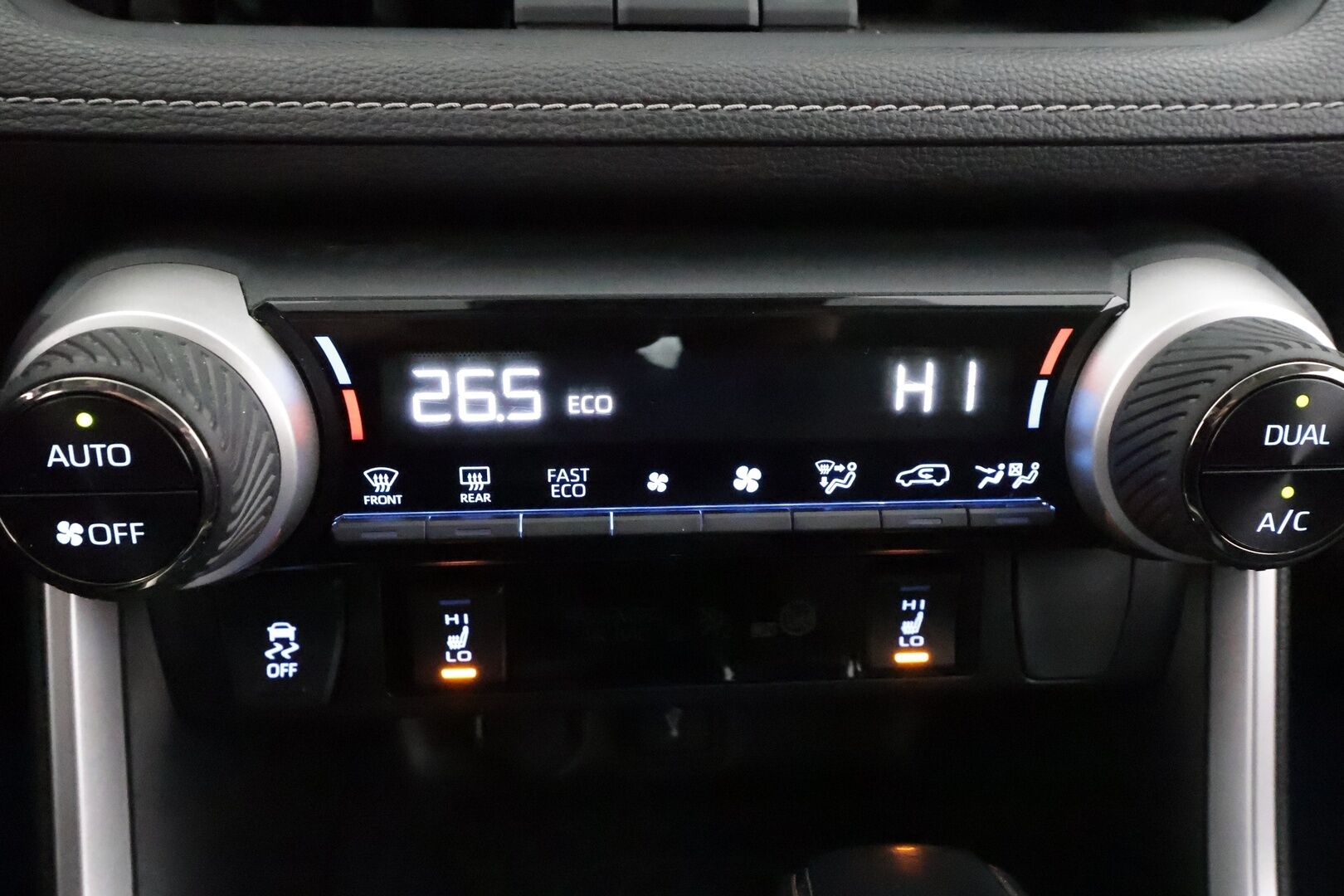 Toyota RAV4 2020 2,5 Hybrid Active * ACC / LED / P.Kamera / Koukku / Sisätilanlämmitin / Kaistavahti * - Kahdet renkaat aluvanteilla / 2-om Suomi-auto 