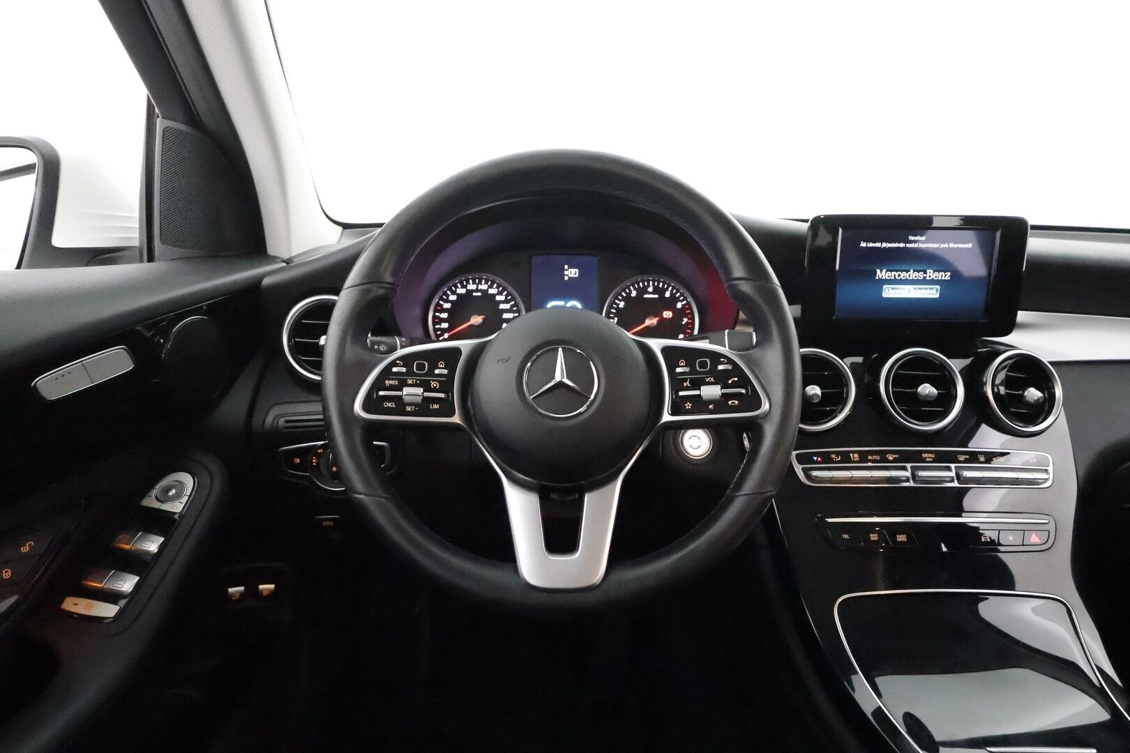 Mercedes-Benz GLC 2021 300 e 4MATIC A Business EQ Power **Facelift / Vetokoukku / Vakkari / Navi / P.kamera / Nahkasisusta** - 1-om. Suomi-auto / Molemmat laturit / Tehtaan vetokoukku 