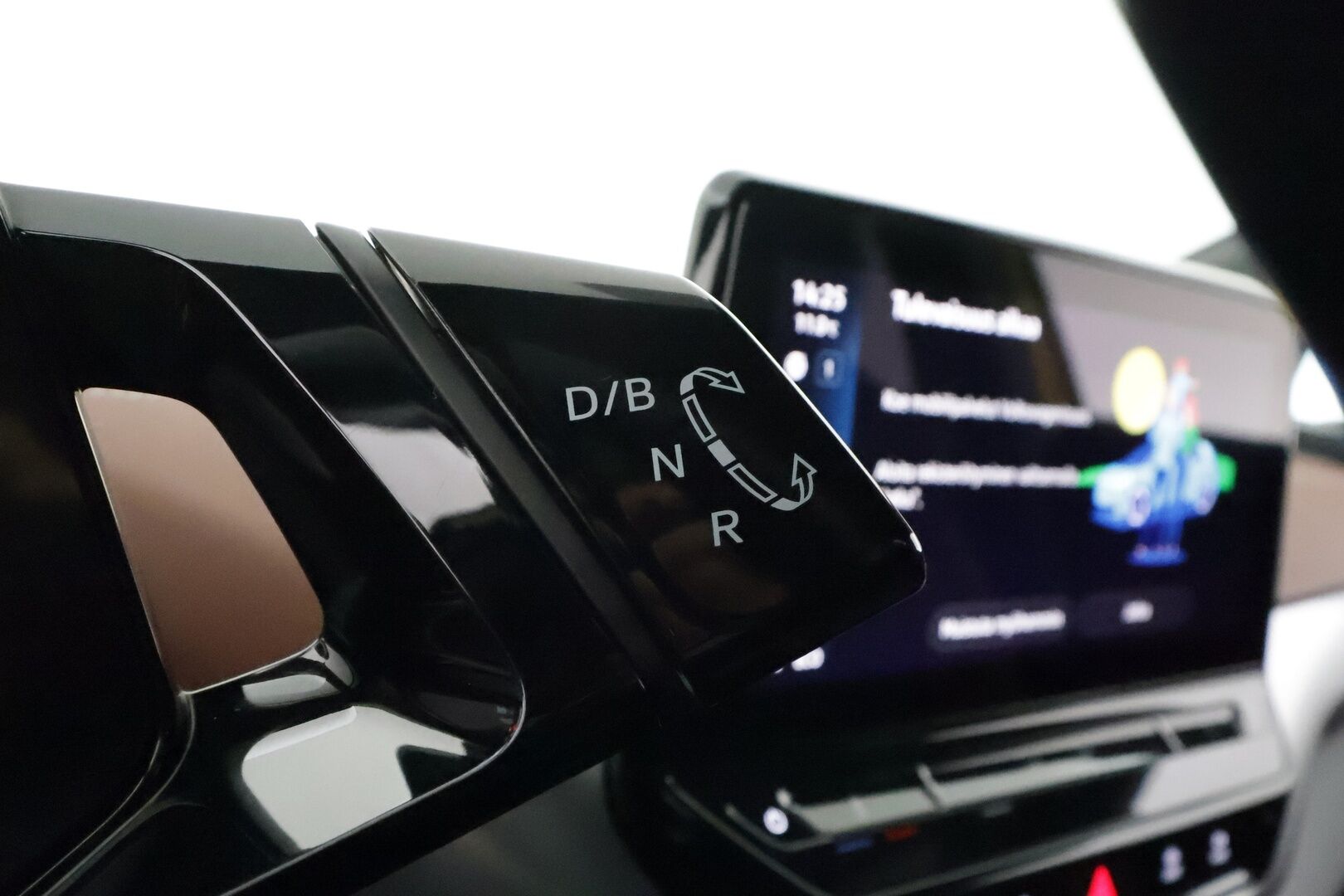 Volkswagen ID.4 2021 Pro Performance Business 150 kW, akku 77 kWh * 1Om Suomi auto / Adapt.vak / iQ Matrix LED / Lämpöpumppu / P-kamera / Nahka-alcantara sisusta / Keyless - Akku kuntotarkastettu / Apple&Android / Navi / 2x renkaat / Sporttipenkit