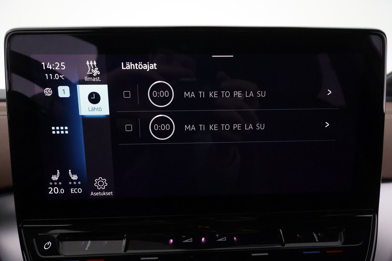 Volkswagen ID.4 2021 Pro Performance Business 150 kW, akku 77 kWh * 1Om Suomi auto / Adapt.vak / iQ Matrix LED / Lämpöpumppu / P-kamera / Nahka-alcantara sisusta / Keyless - Akku kuntotarkastettu / Apple&Android / Navi / 2x renkaat / Sporttipenkit