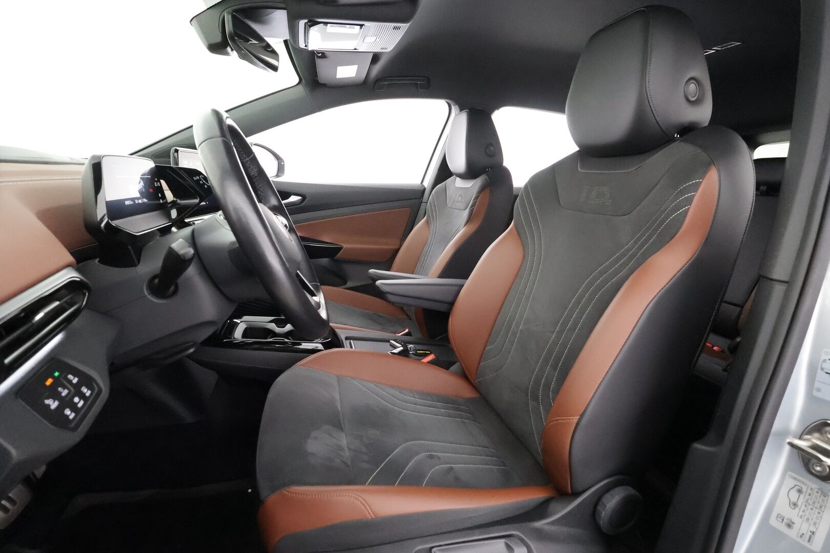 Volkswagen ID.4 2021 Pro Performance 150 kW, akku 77 kWh - | ILP | ACC | Matrix-LED | P.Kamera | Nahka-Alcantara | Navi | Kaistavahti | Keyless | Suomi-auto | Merkkihuollot | Kahdet renkaat | 2x Latauskaapelit |