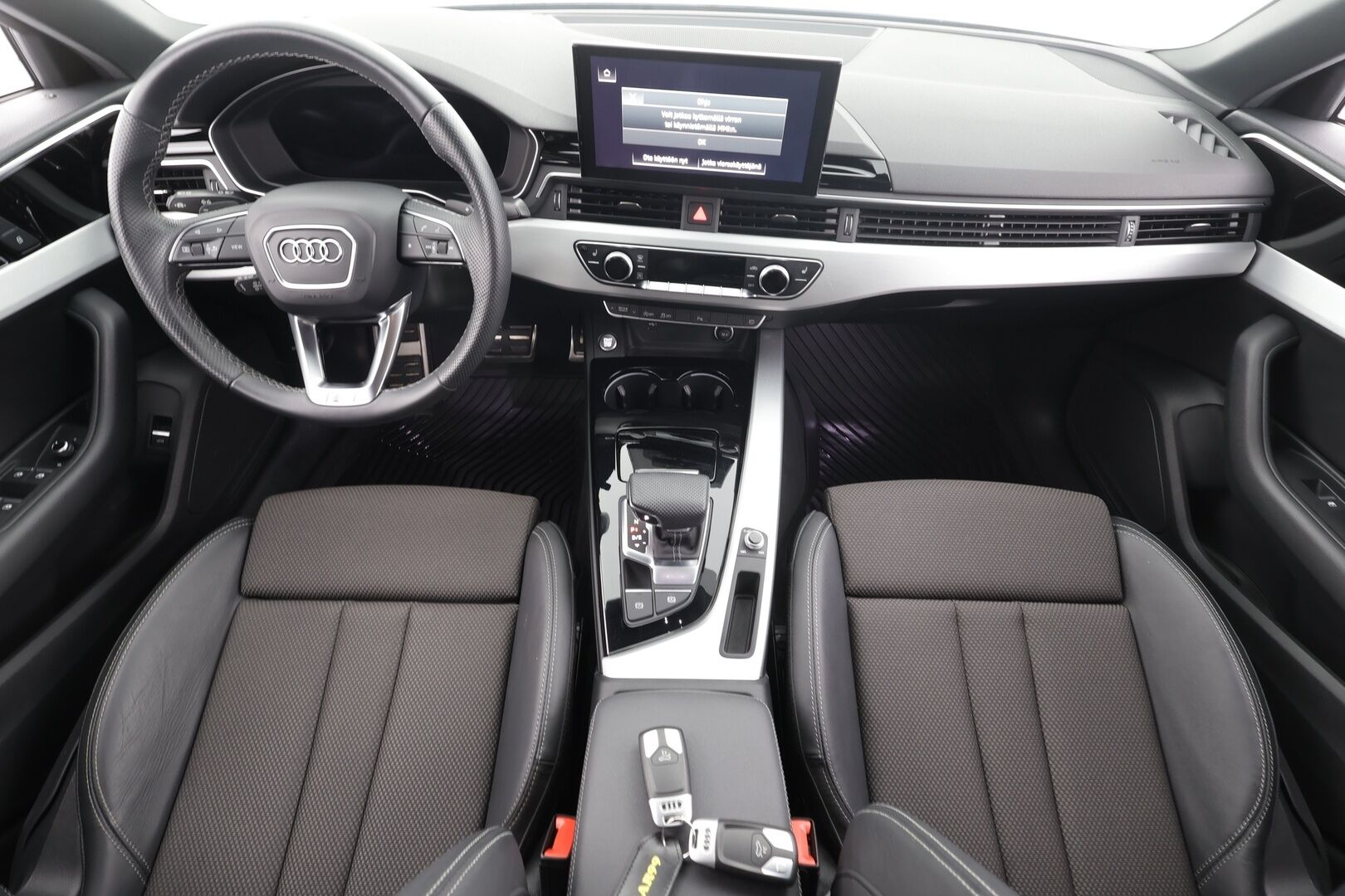 Audi A4 2021 Sedan Business Advanced 40 TFSI 150 kW MHEV S tronic * ACC / Digimittari / Matrix / P.Kamera / Sportpenkit* - 1-om Suomi-auto / Kahdet renkaat aluvanteilla / Merkkihuollot