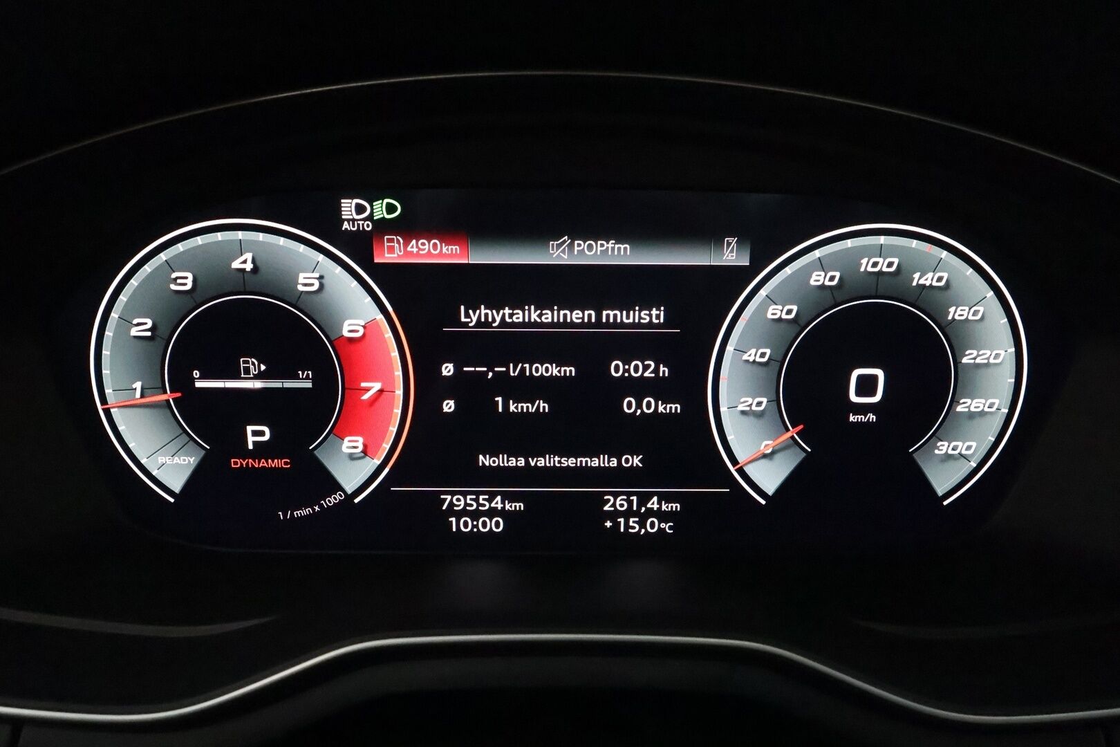Audi A4 2021 Sedan Business Advanced 40TFSI 150kW MHEV quattro **1.Om Suomi-auto / Webasto / Koukku / Adapt.Vakkari / Matrix-LED** - 3,99 % KORKOTARJOUS TÄHÄN AUTOON - Sporttipenkit / P.Kamera / Digimittaristo / 3-Alueinen AC / Kaistavahti / 2x Renkaat