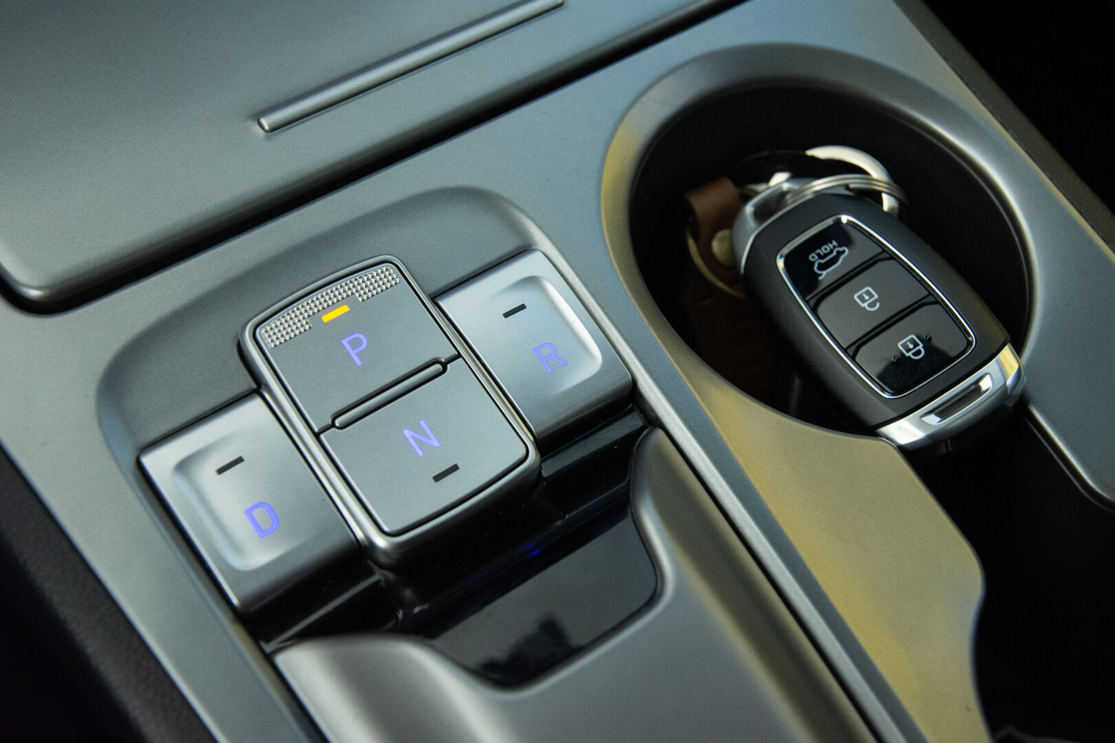 HYUNDAI KONA ELECTRIC 2019 Electric 64 kWh 204 hv Style - ACC | HUD | Ilmastoidut penkit | Ratinlämmitin | Kamera | Panorama | 2 x vanteet 