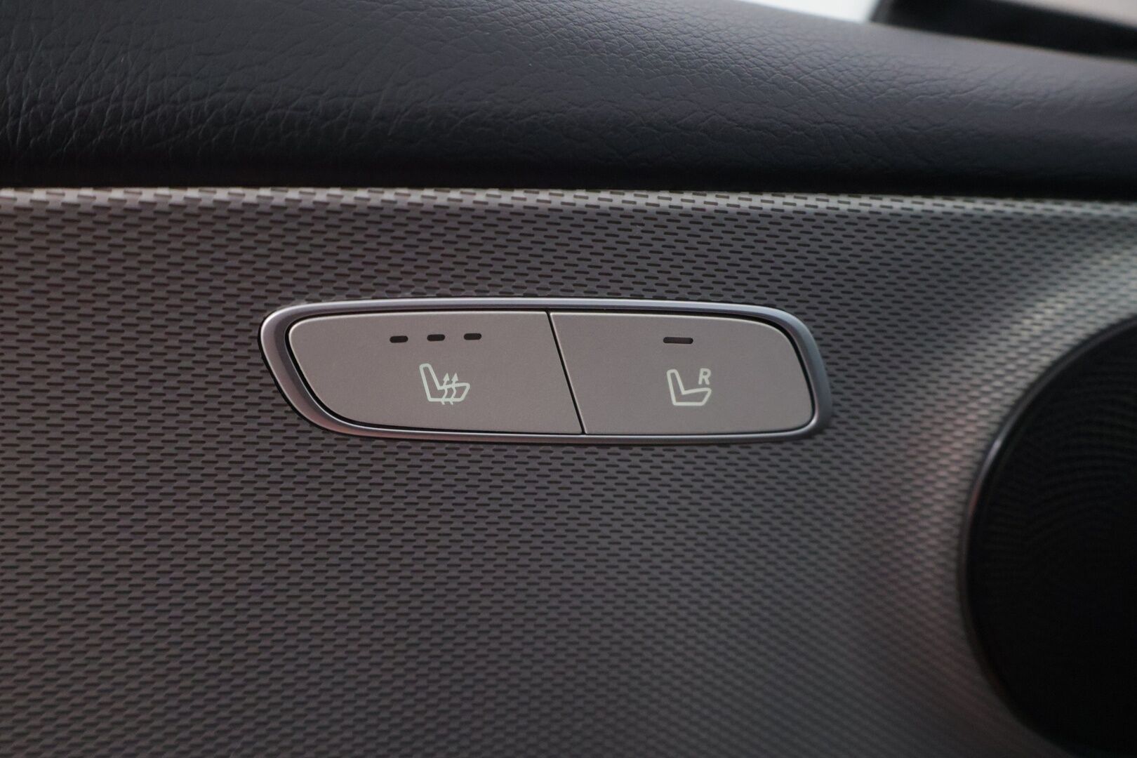 Mercedes-Benz E 2017 220 d 4Matic A Business Avantgarde - | Vakkari | Navi | LED | Puolinahat |  Sähk. takaluukku | Peruutuskamera | Koukku | Ratinlämmitin | - KORKO VAIN 3,99 %