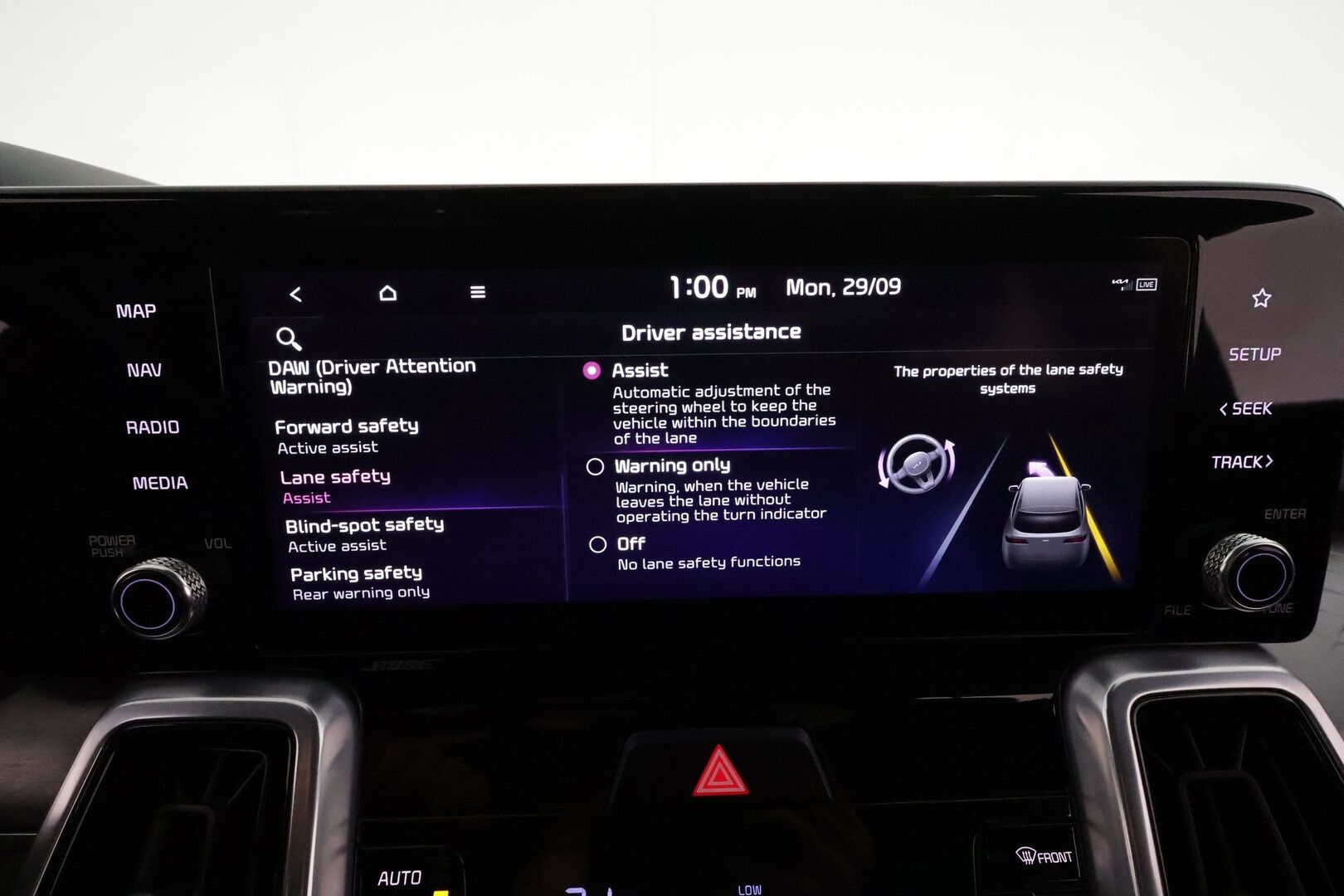 Kia Sorento 2021 1,6 T-GDI Plug-in Hybrid AWD Business Luxury AT 7P *ACC / Ilmastoidut Nahat / BOSE / 360° / Koukku / Muistipenkki* - Suomi-auto / Kahdet renkaat aluvanteilla 