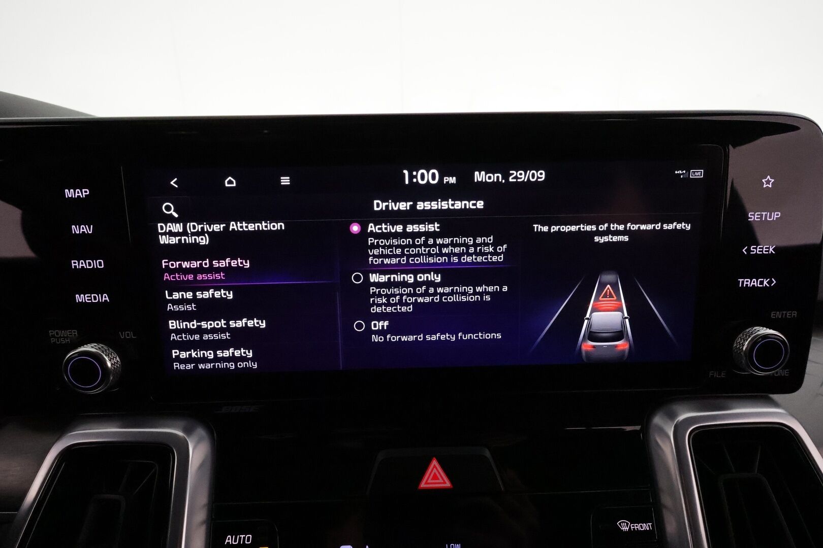 Kia Sorento 2021 1,6 T-GDI Plug-in Hybrid AWD Business Luxury AT 7P *ACC / Ilmastoidut Nahat / BOSE / 360° / Koukku / Muistipenkki* - Suomi-auto / Kahdet renkaat aluvanteilla 
