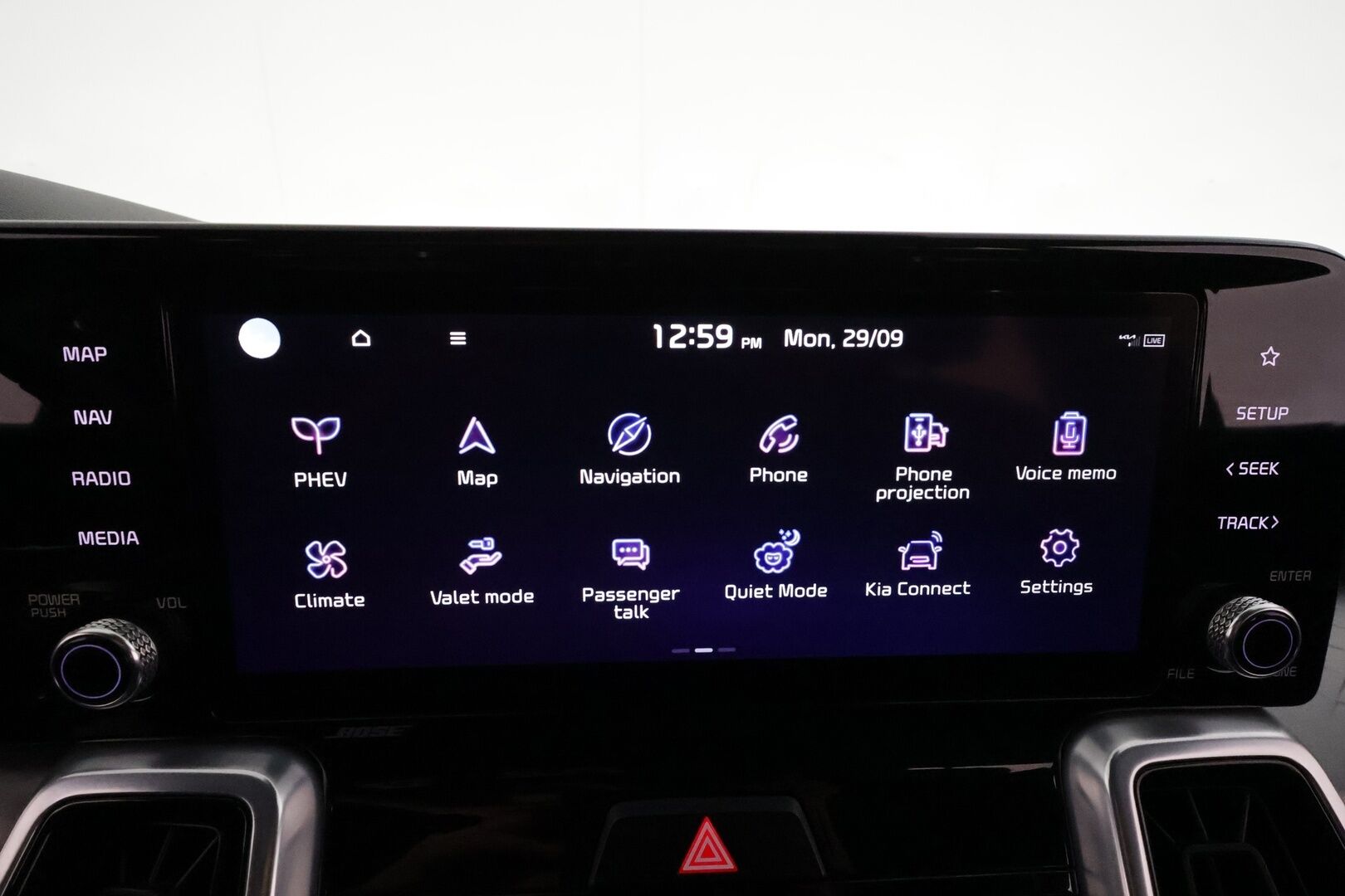 Kia Sorento 2021 1,6 T-GDI Plug-in Hybrid AWD Business Luxury AT 7P *ACC / Ilmastoidut Nahat / BOSE / 360° / Koukku / Muistipenkki* - Suomi-auto / Kahdet renkaat aluvanteilla 