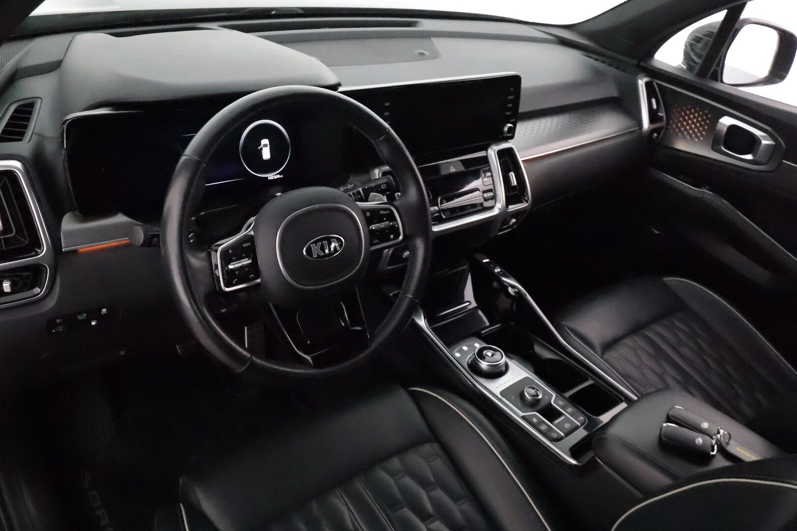 Kia Sorento 2021 1,6 T-GDI Plug-in Hybrid AWD Business Luxury AT 7P *ACC / Ilmastoidut Nahat / BOSE / 360° / Koukku / Muistipenkki* - Suomi-auto / Kahdet renkaat aluvanteilla 