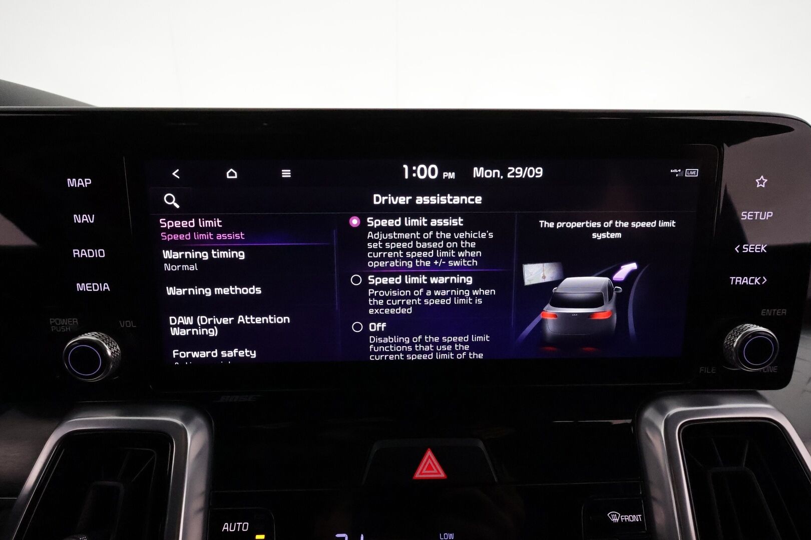 Kia Sorento 2021 1,6 T-GDI Plug-in Hybrid AWD Business Luxury AT 7P *ACC / Ilmastoidut Nahat / BOSE / 360° / Koukku / Muistipenkki* - Suomi-auto / Kahdet renkaat aluvanteilla 