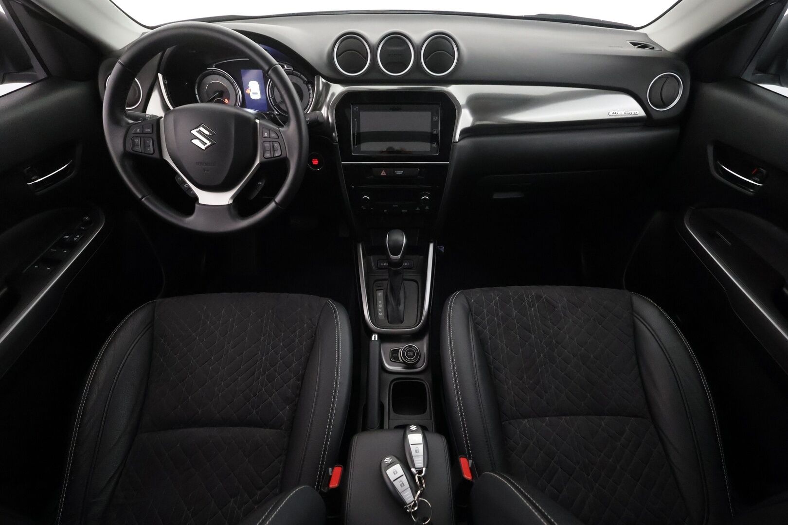 Suzuki Vitara 2024 1,5 HYBRID 4WD GLX+SR 6AGS-aut - | ACC | Panorama | LED | Nahka-alcantara | P.kamera ja tutkat | Navi | BSM | Kaistavahti | Keyless | Bluetooth | Merkkihuollot | 1-om suomiauto |