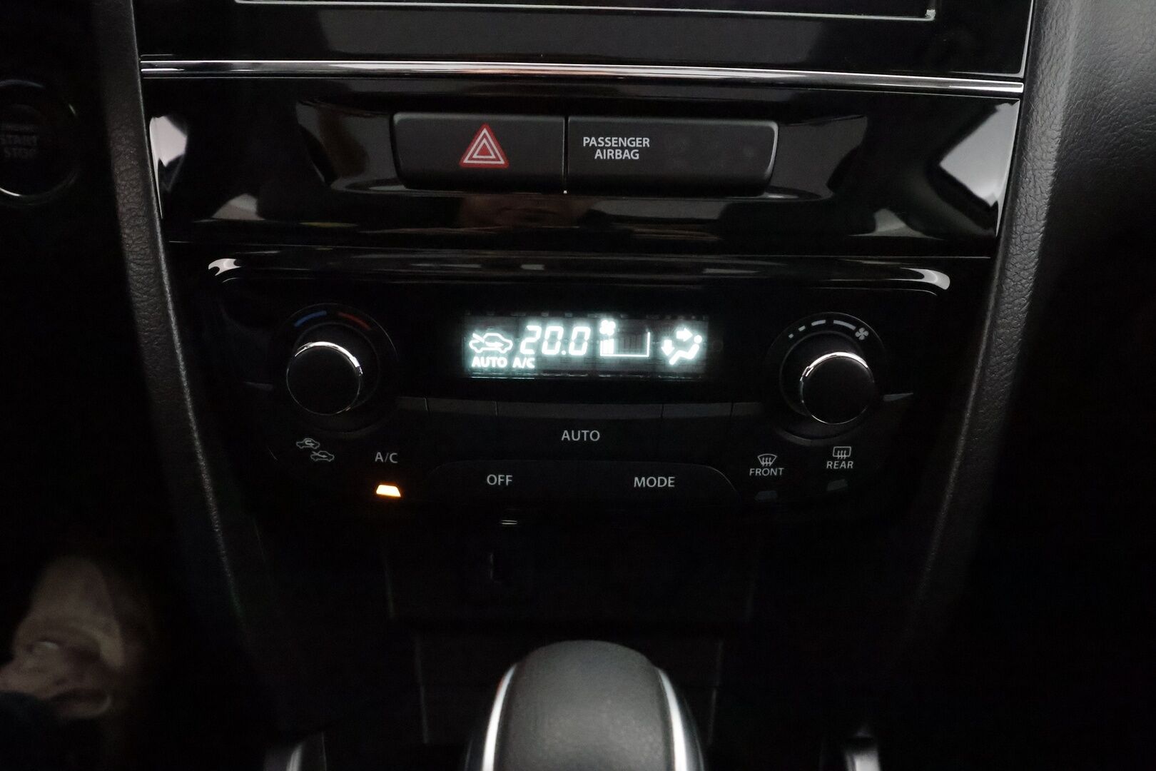 Suzuki Vitara 2024 1,5 HYBRID 4WD GLX+SR 6AGS-aut - | ACC | Panorama | LED | Nahka-alcantara | P.kamera ja tutkat | Navi | BSM | Kaistavahti | Keyless | Bluetooth | Merkkihuollot | 1-om suomiauto |
