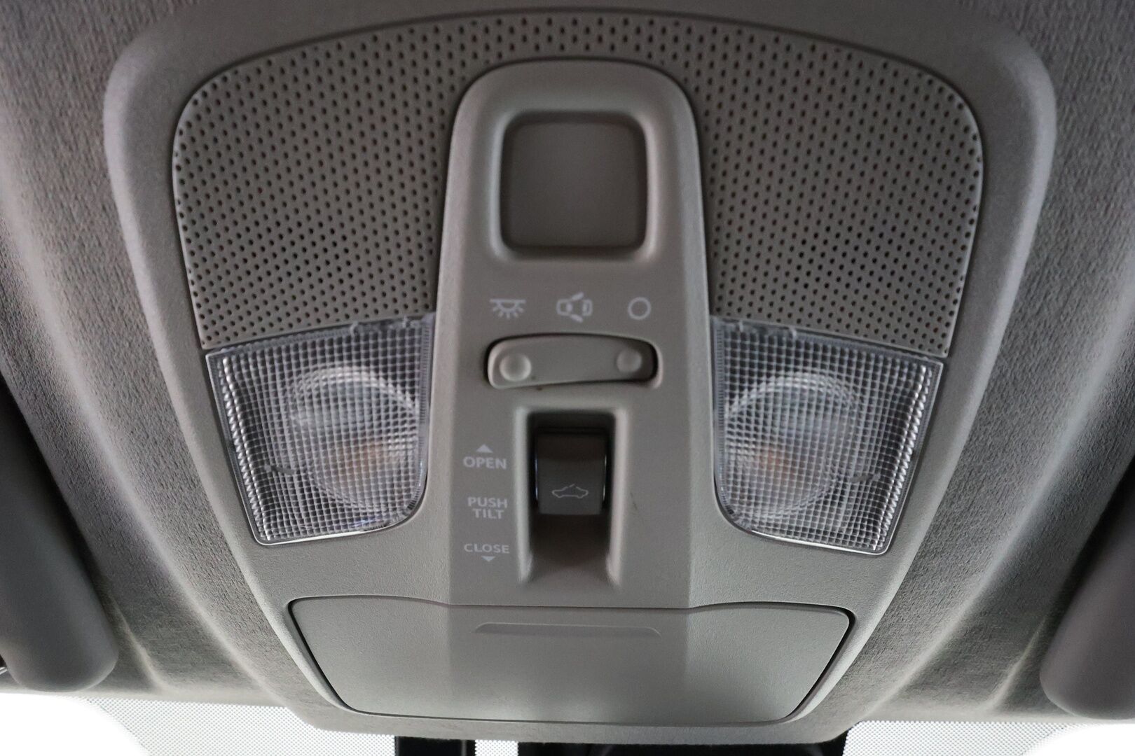 Suzuki Vitara 2024 1,5 HYBRID 4WD GLX+SR 6AGS-aut - | ACC | Panorama | LED | Nahka-alcantara | P.kamera ja tutkat | Navi | BSM | Kaistavahti | Keyless | Bluetooth | Merkkihuollot | 1-om suomiauto |