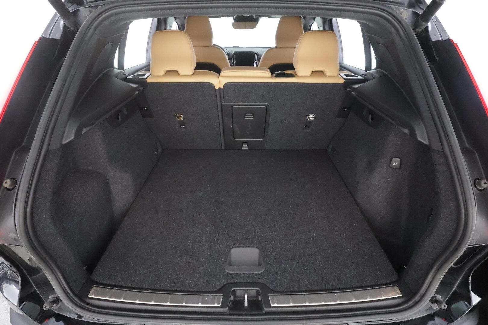 Volvo XC40 2021 T5 TwE Business Inscription aut - | H&K | Webasto | ACC | Full-LED | P.Kamera | Sporttinahat | Navi | Kaistavahti | Katveavustin | Keyless | 1-om Suomi-auto | 2x Latauskaapelit | Kahdet renkaat | Merkkihuollot |