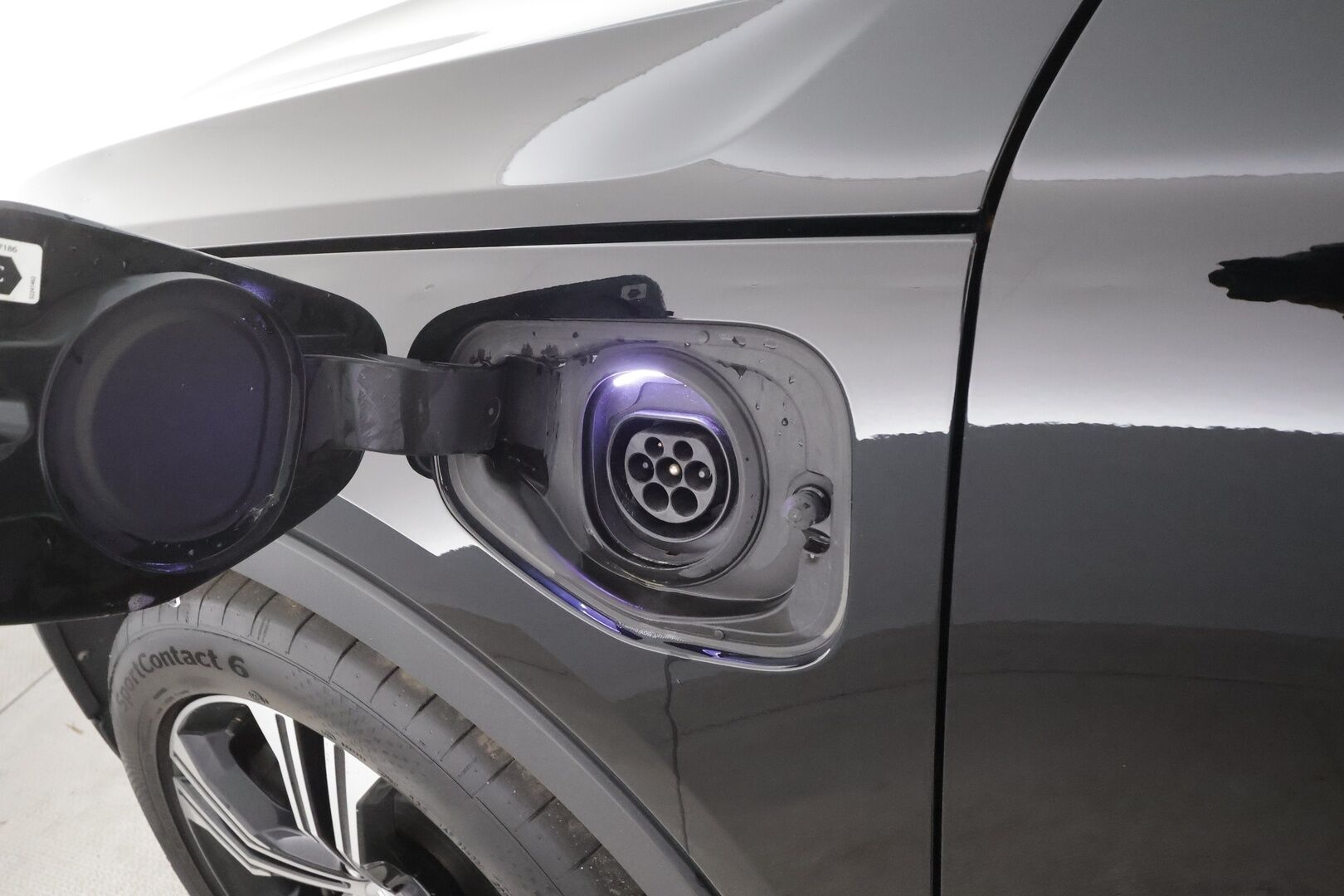 Volvo XC40 2021 T5 TwE Business Inscription aut - | H&K | Webasto | ACC | Full-LED | P.Kamera | Sporttinahat | Navi | Kaistavahti | Katveavustin | Keyless | 1-om Suomi-auto | 2x Latauskaapelit | Kahdet renkaat | Merkkihuollot |