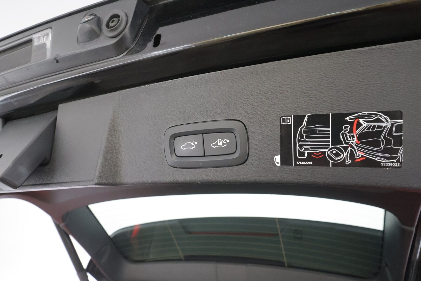 Volvo XC40 2021 T5 TwE Business Inscription aut - | H&K | Webasto | ACC | Full-LED | P.Kamera | Sporttinahat | Navi | Kaistavahti | Katveavustin | Keyless | 1-om Suomi-auto | 2x Latauskaapelit | Kahdet renkaat | Merkkihuollot |