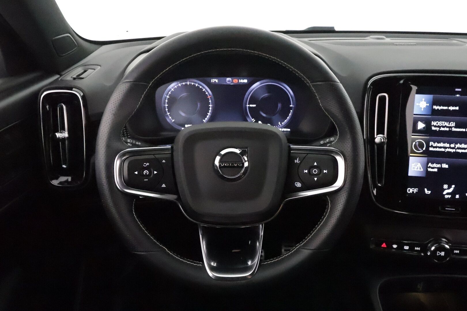 Volvo XC40 2021 T5 TwE Business R-Design aut **H&K / Webasto / Adapt.Vakkari / LED-valot / P.Kamera / Sporttipenkit / Navi / Keyless** - 3,99 % KORKOTARJOUS TÄHÄN AUTOON 31.8. ASTI! - 1-om Suomi-auto / 2x Latauskaapelit / Kahdet Renkaat / Merkkihuollettu!
