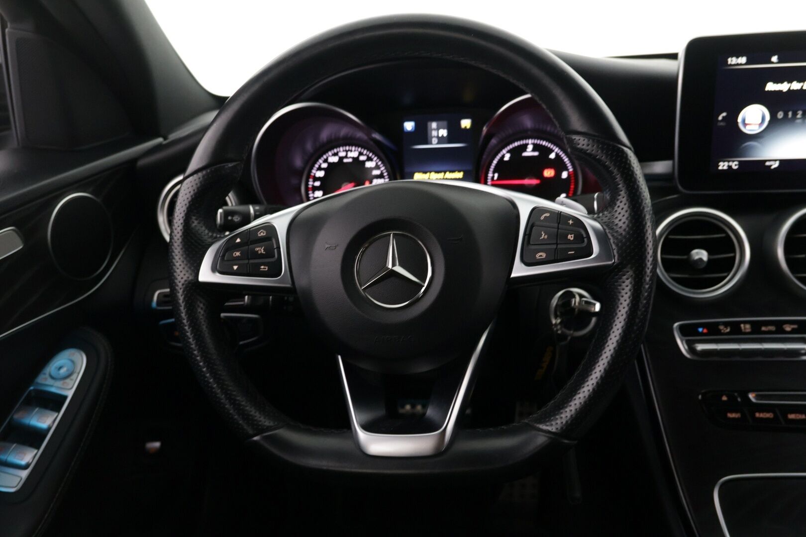 Mercedes-Benz C 2017 220 d T A Business AMG - | AMG-Styling ulko ja sisä | Bliss | P-kamera | Ambient light | 