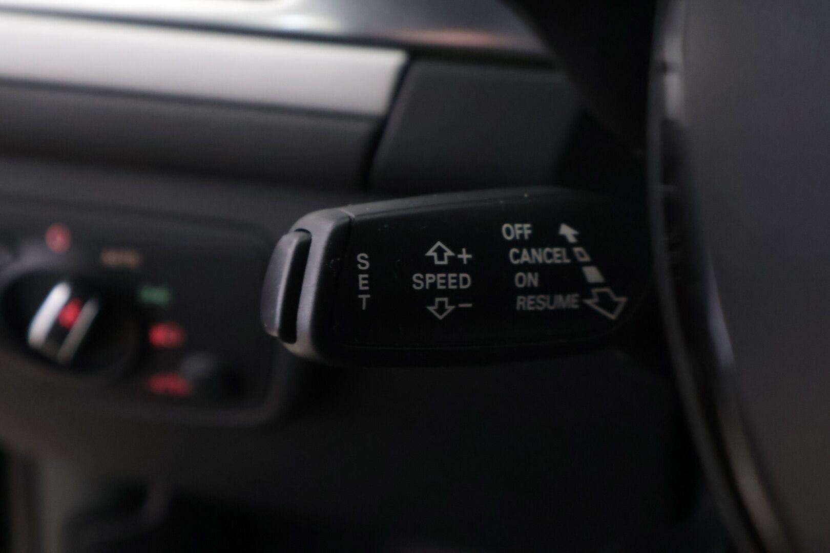 Audi A6 2018 A6 Avant Farmari (AC) 4ov 1968cm3 A *Vakkari / BOSE / Webasto / Sporttipenkit / Koukku / Navi / Musta sisäkatto / Sähkökontti* - *Näyttävä / Neliveto / Farmari* - HULLUT VÄLIPÄIVÄT KORKOTARJOUS 2,49%