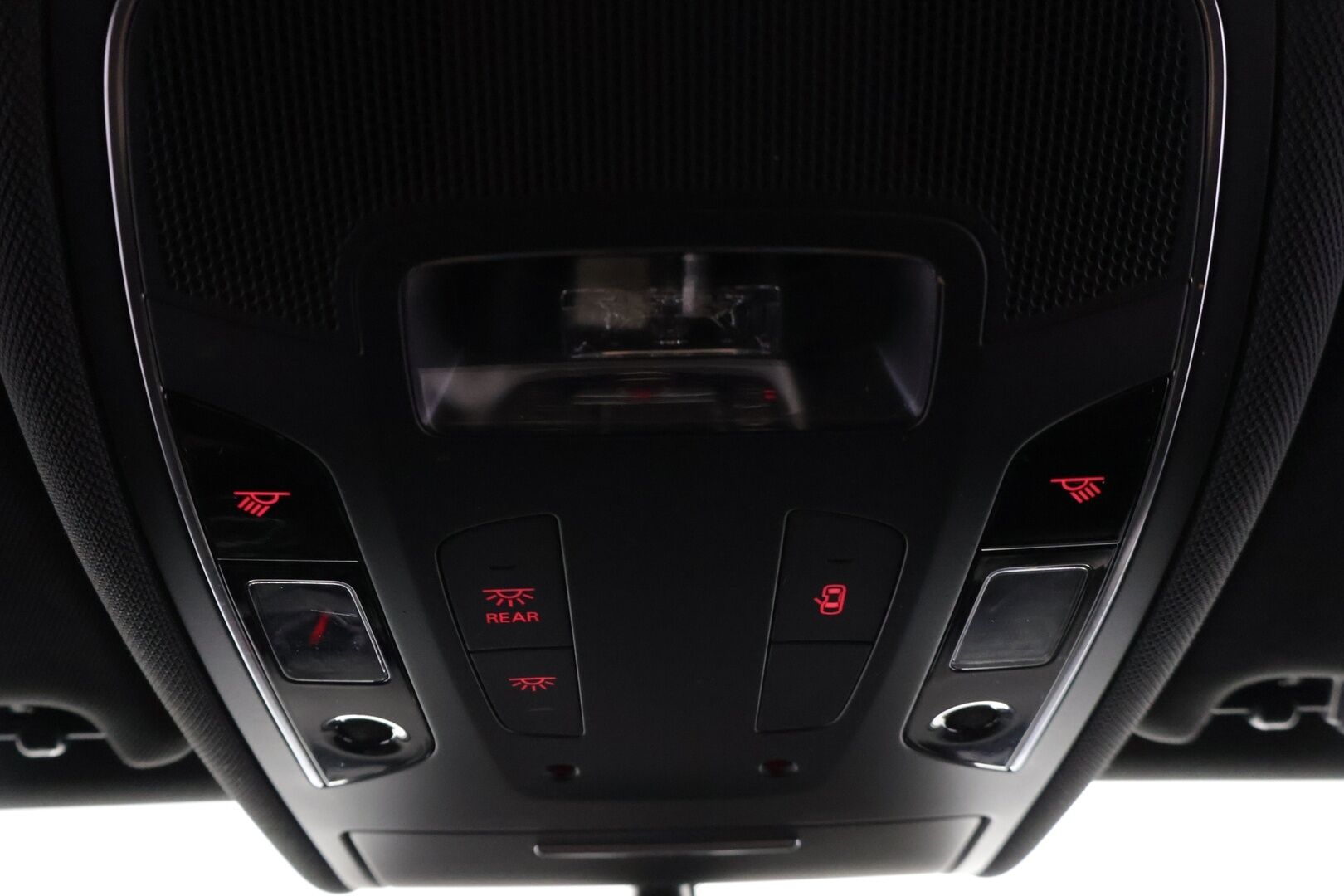 Audi A6 2018 A6 Avant Farmari (AC) 4ov 1968cm3 A *Vakkari / BOSE / Webasto / Sporttipenkit / Koukku / Navi / Musta sisäkatto / Sähkökontti* - *Näyttävä / Neliveto / Farmari* - HULLUT VÄLIPÄIVÄT KORKOTARJOUS 2,49%