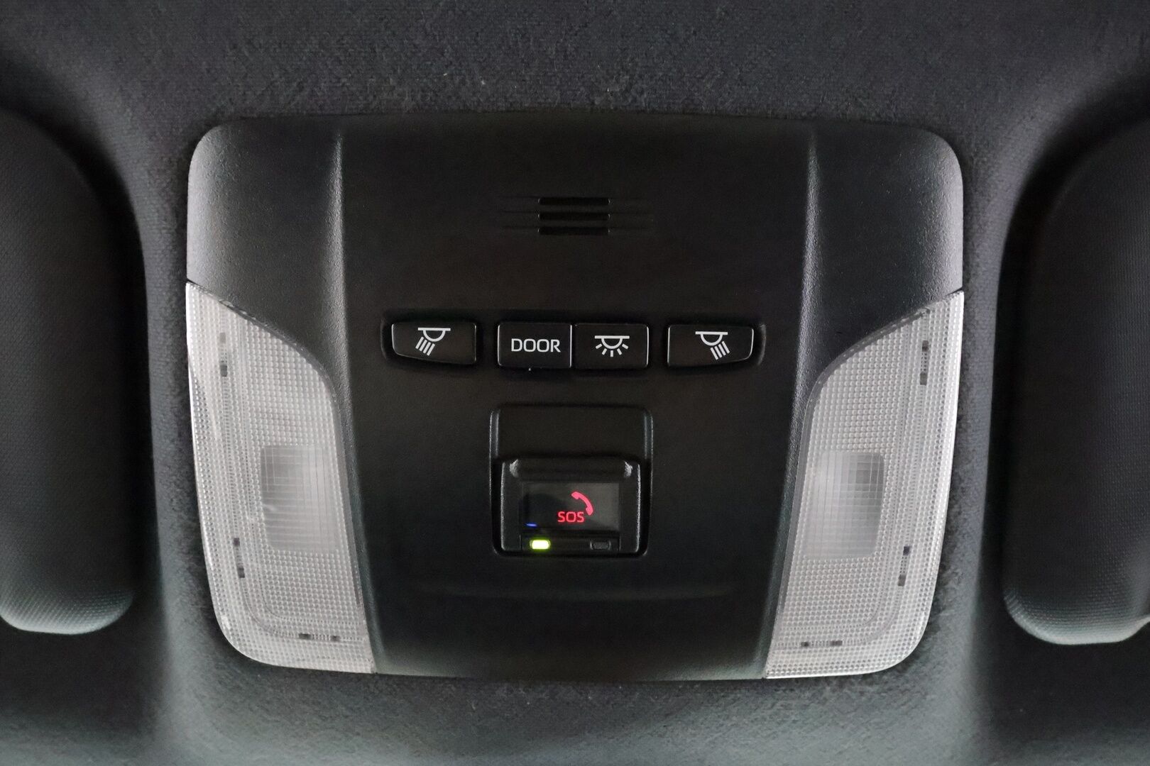 Toyota Corolla 2021 Touring Sports 1,8 Hybrid Active Edition * ACC / Webasto / P.kamera / Sähköluukku / LED / Navi / Keyless / Ratinlämmitin * - Suomi-auto / Kahdet renkaat aluvanteilla / Merkkihuollettu