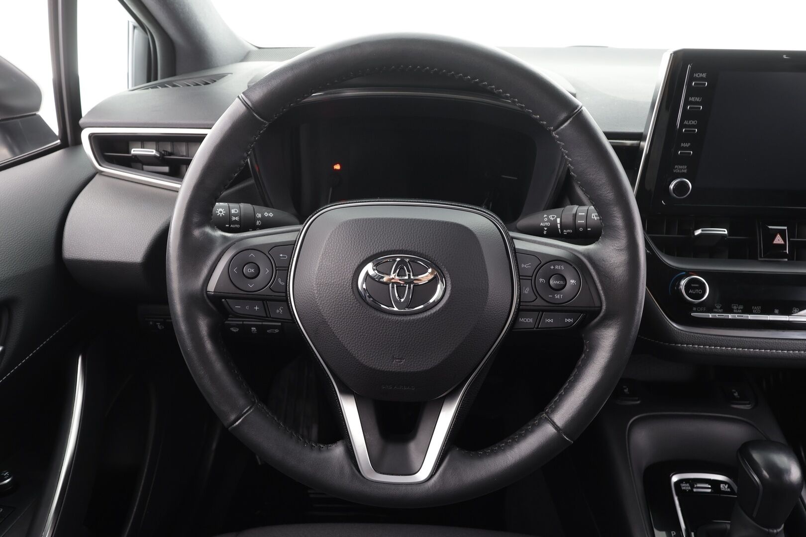 Toyota Corolla 2021 Touring Sports 1,8 Hybrid Active Edition * ACC / Webasto / P.kamera / Sähköluukku / LED / Navi / Keyless / Ratinlämmitin * - Suomi-auto / Kahdet renkaat aluvanteilla / Merkkihuollettu