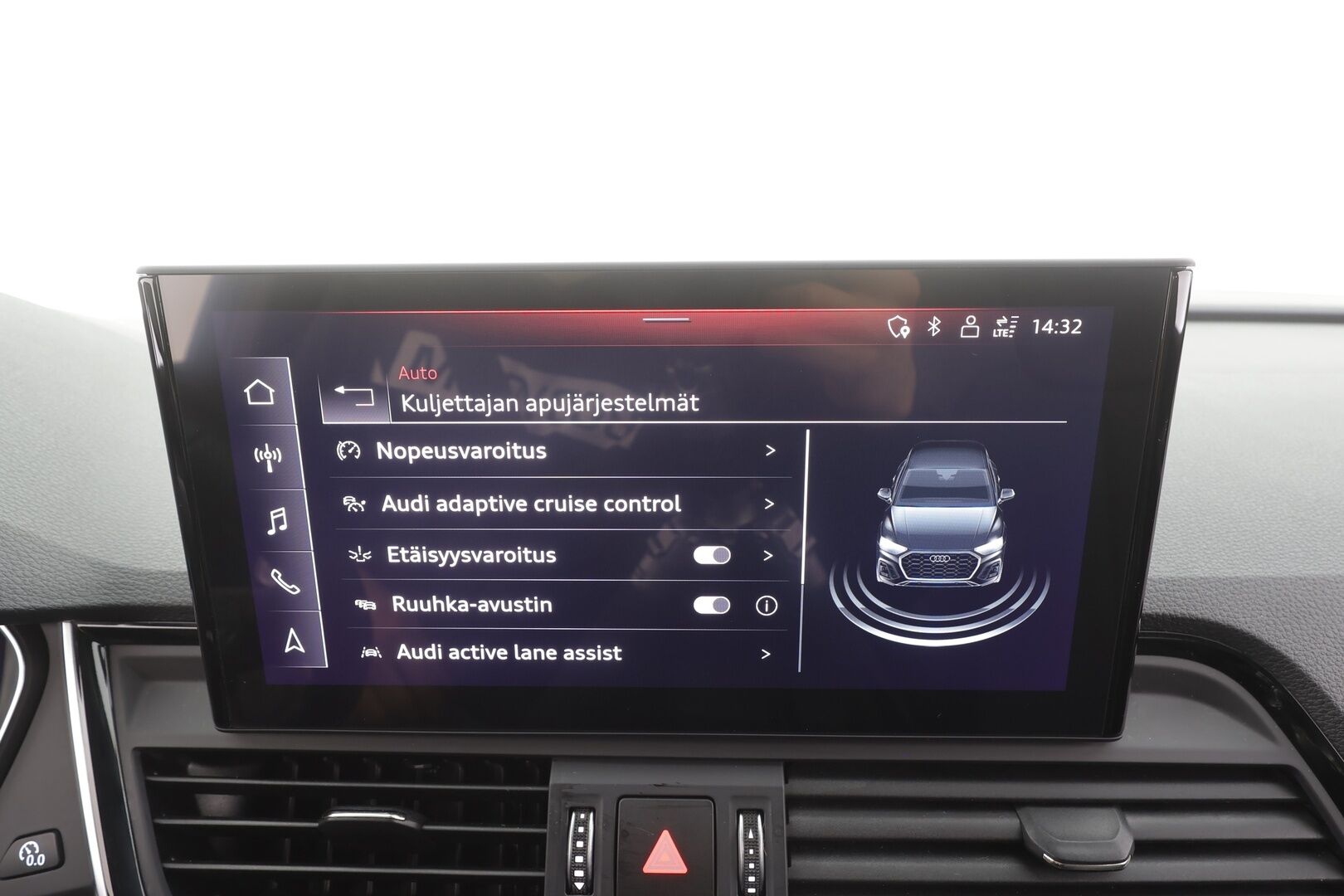Audi Q5 2022 S line 55 TFSI e 270 kW quattro S tronic - | ACC | 2x S-Line | Matrix | Koukku | Ilma-alusta | Puolinahat | Sporttipenkit | Digimittaristo | P.kamera |