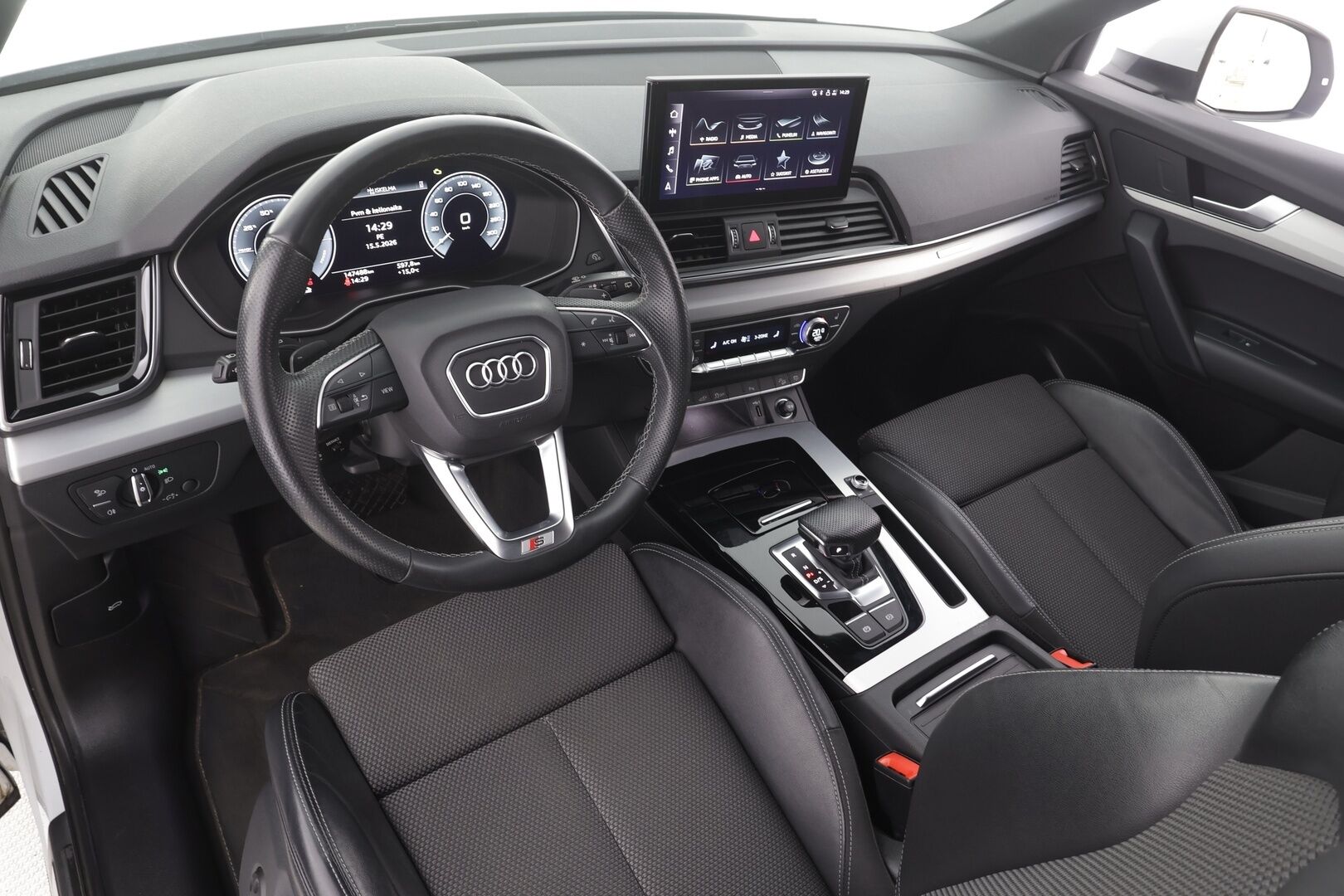 Audi Q5 2022 S line 55 TFSI e 270 kW quattro S tronic - | ACC | 2x S-Line | Matrix | Koukku | Ilma-alusta | Puolinahat | Sporttipenkit | Digimittaristo | P.kamera |