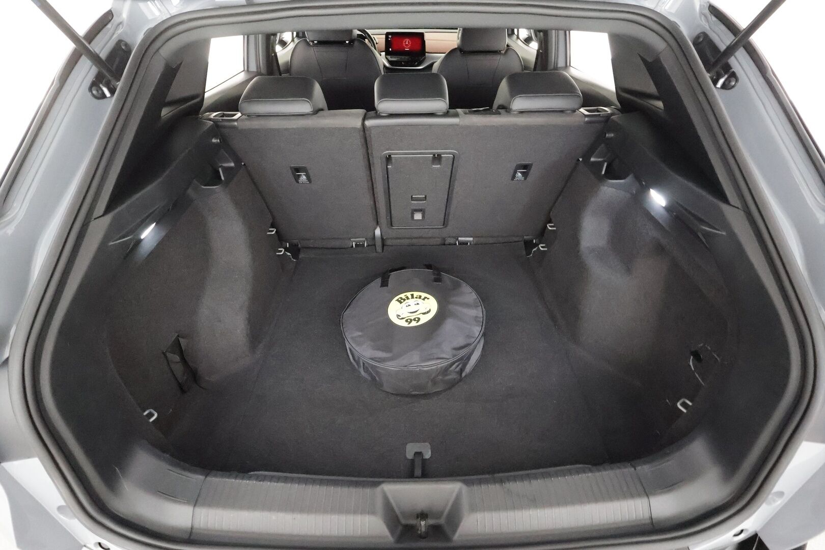 Volkswagen ID.4 2021 Pro Performance 150 kW, akku 77 kWh - | ACC | Lisälämmitin | Koukku | IQ-Light Matrix LED P.Kamera | Puolinahat | Ratinlämmitys | Keyless | Apple&Android | 1.Om Suomi-auto | Kahdet Renkaat | Merkkihuollettu |