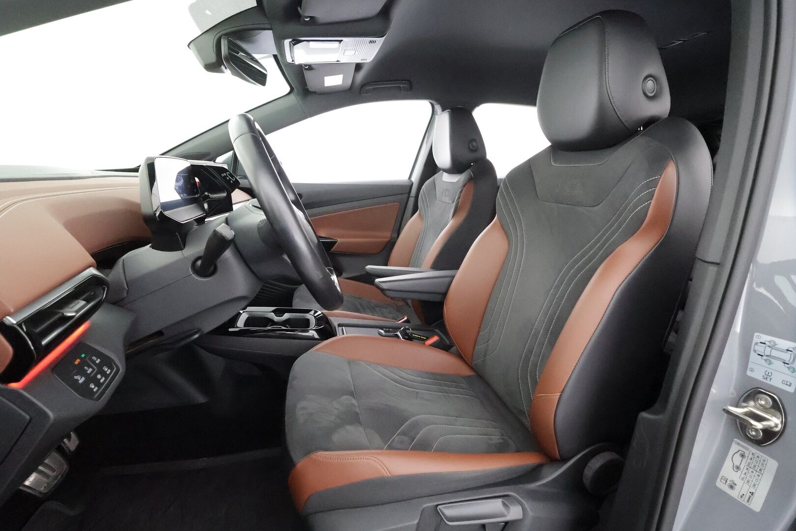 Volkswagen ID.4 2021 Pro Performance 150 kW, akku 77 kWh - | ACC | Lisälämmitin | Koukku | IQ-Light Matrix LED P.Kamera | Puolinahat | Ratinlämmitys | Keyless | Apple&Android | 1.Om Suomi-auto | Kahdet Renkaat | Merkkihuollettu |