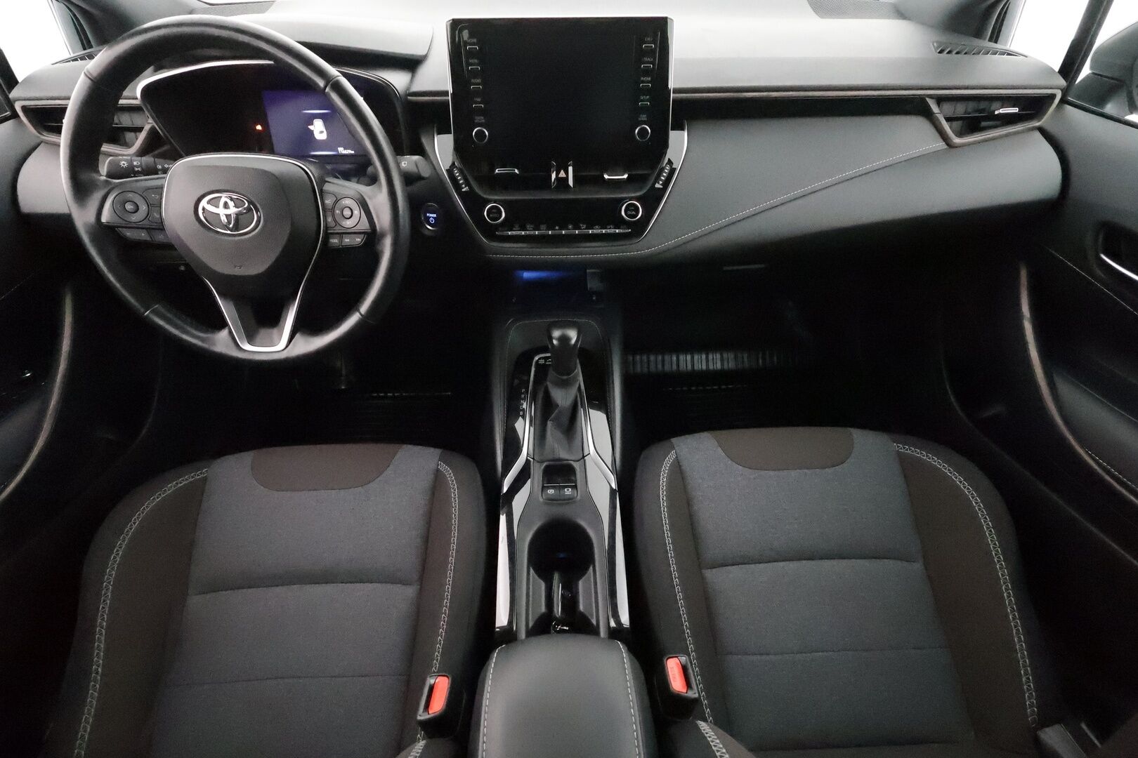 Toyota Corolla 2021 Touring Sports 1,8 Hybrid TREK Business ** Webasto / Adapt.Vakkari / P.Kamera / LED-valot / Navi / KeylessGO ** - 1.Om Suomi-auto / 2x Renkaat