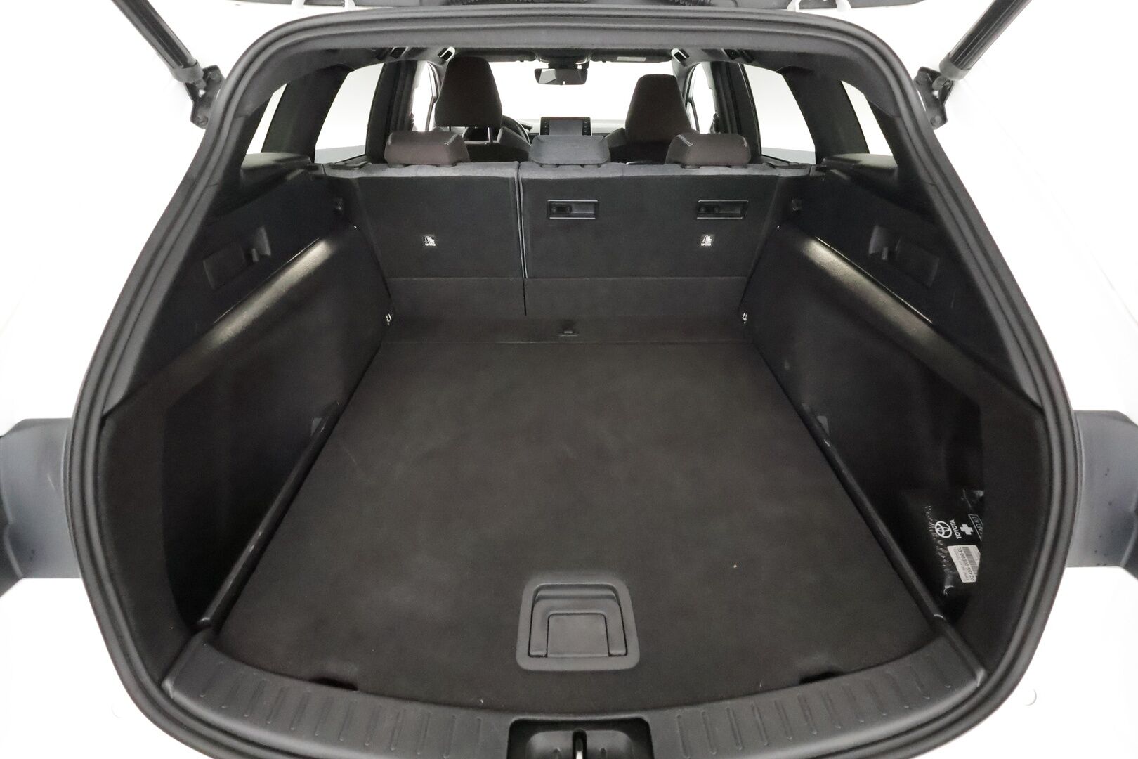 Toyota Corolla 2021 Touring Sports 1,8 Hybrid TREK Business ** Webasto / Adapt.Vakkari / P.Kamera / LED-valot / Navi / KeylessGO ** - 1.Om Suomi-auto / 2x Renkaat