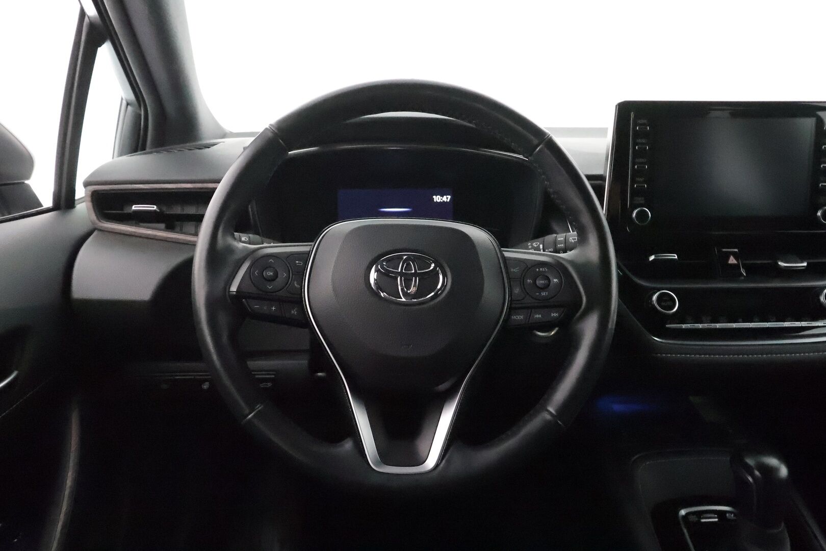 Toyota Corolla 2021 Touring Sports 1,8 Hybrid TREK Business ** Webasto / Adapt.Vakkari / P.Kamera / LED-valot / Navi / KeylessGO ** - 1.Om Suomi-auto / 2x Renkaat
